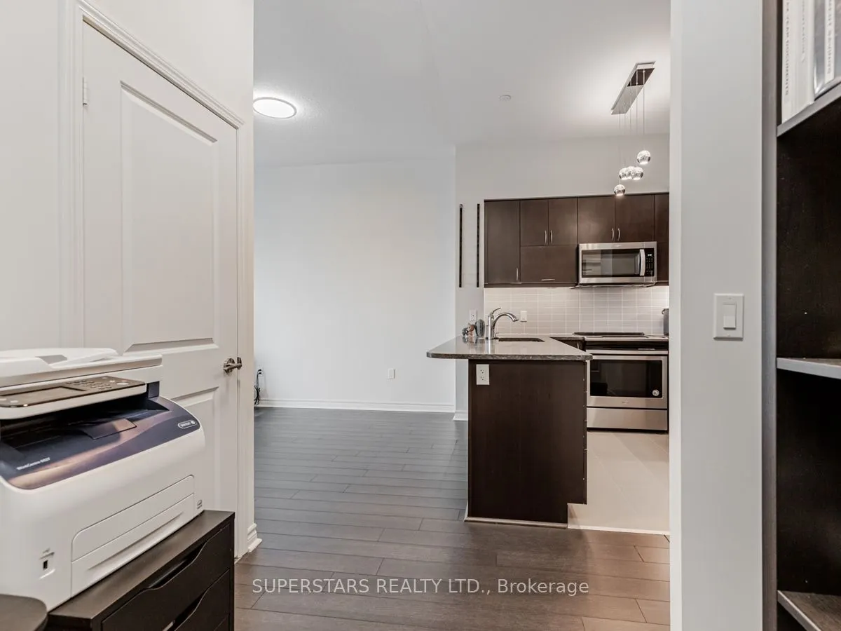 39 Annie Craig Drive, #9