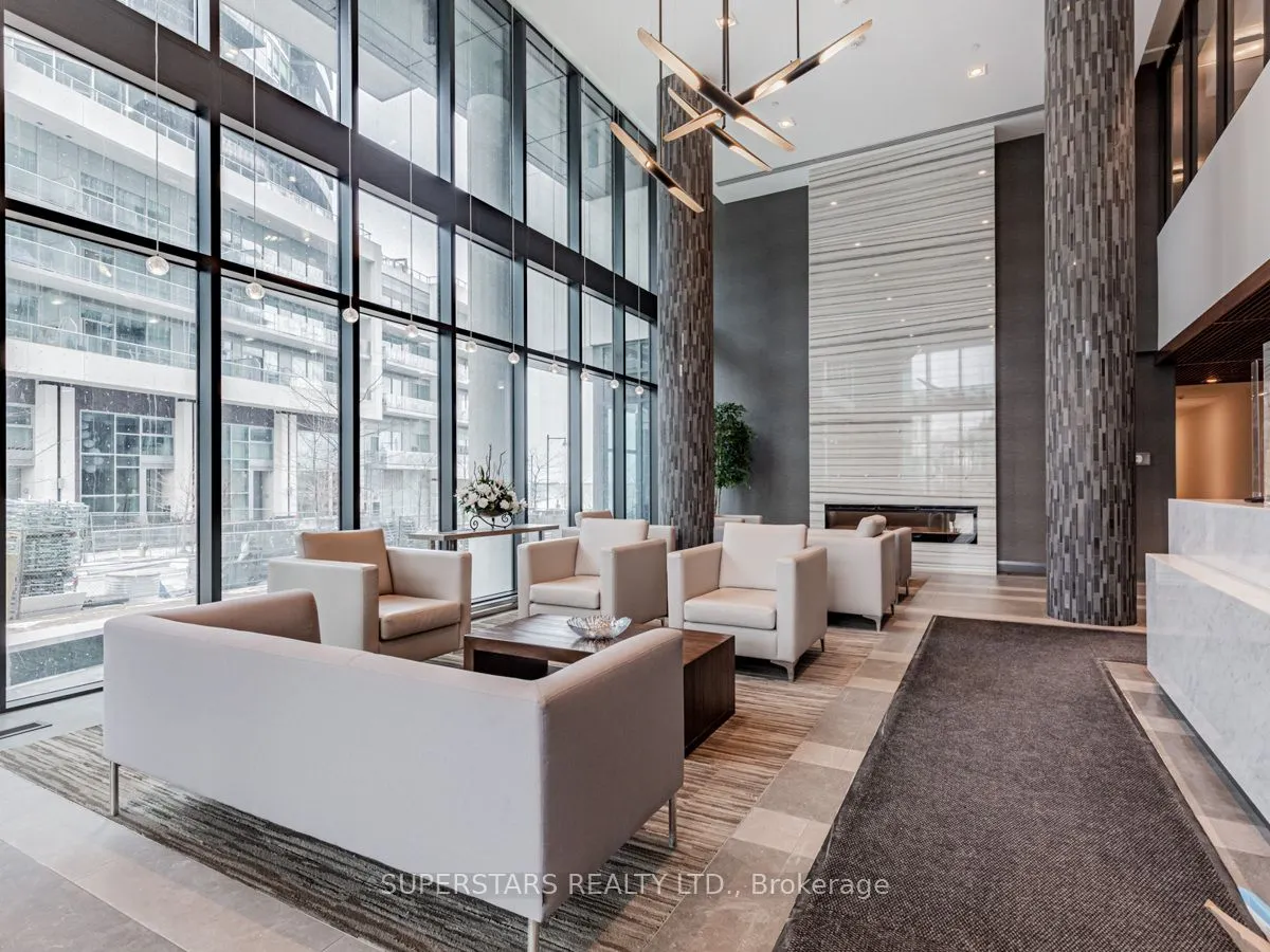 39 Annie Craig Drive, #9