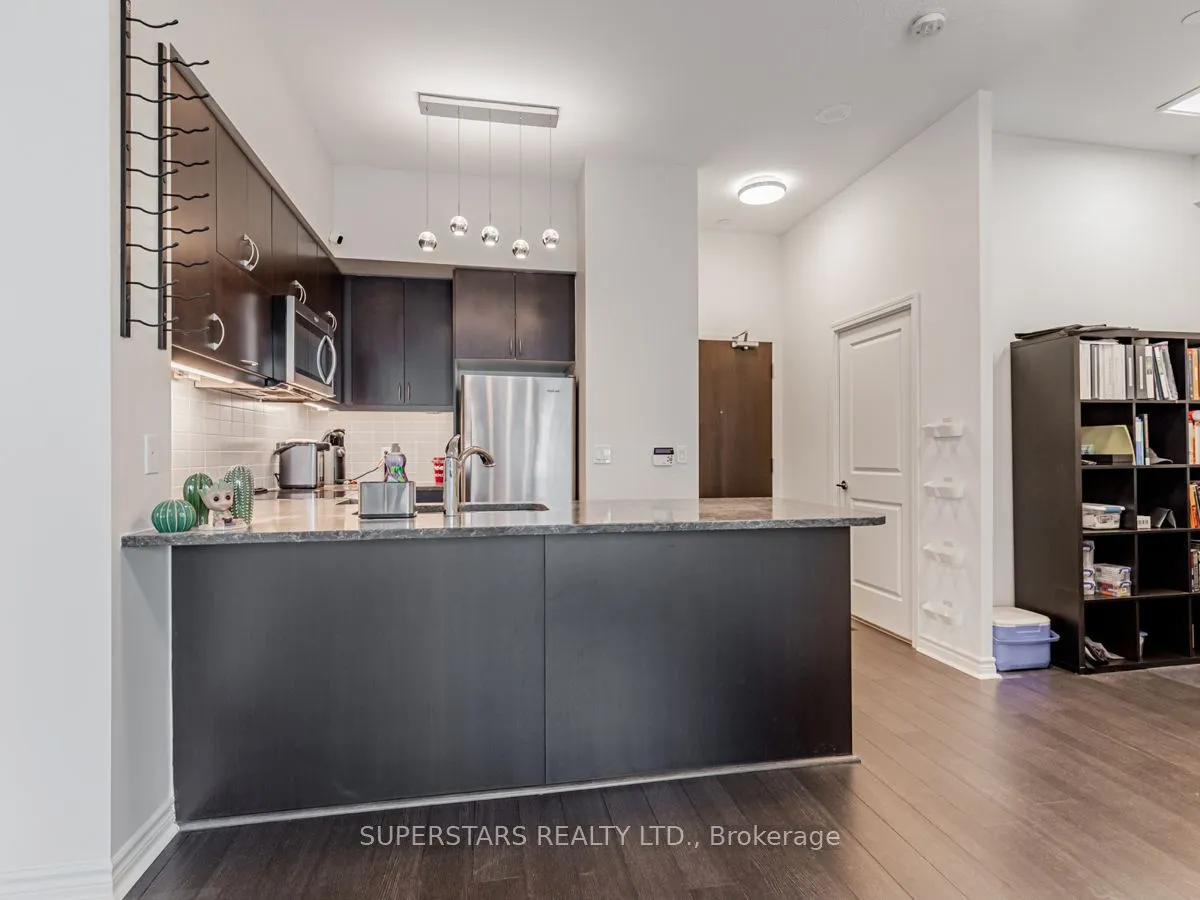 39 Annie Craig Drive, #9