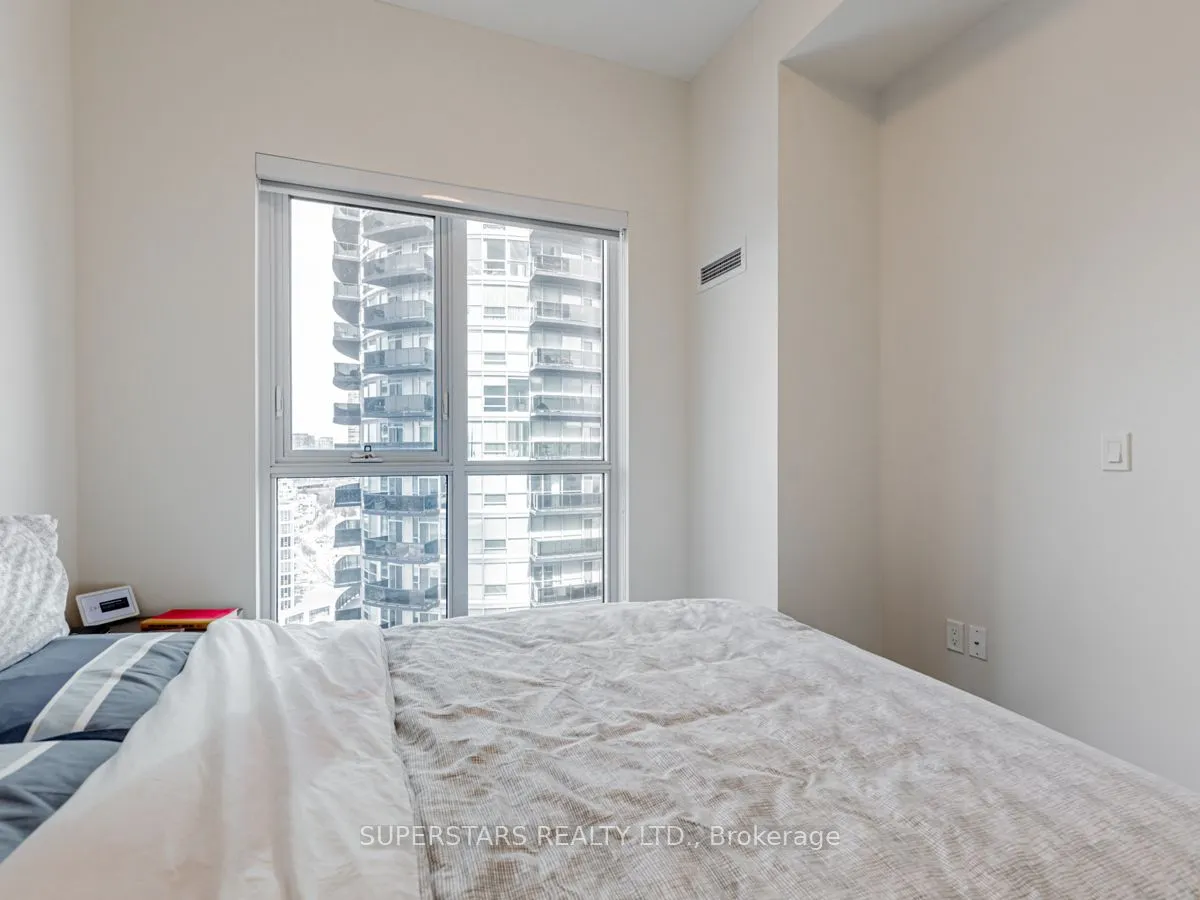 39 Annie Craig Drive, #9