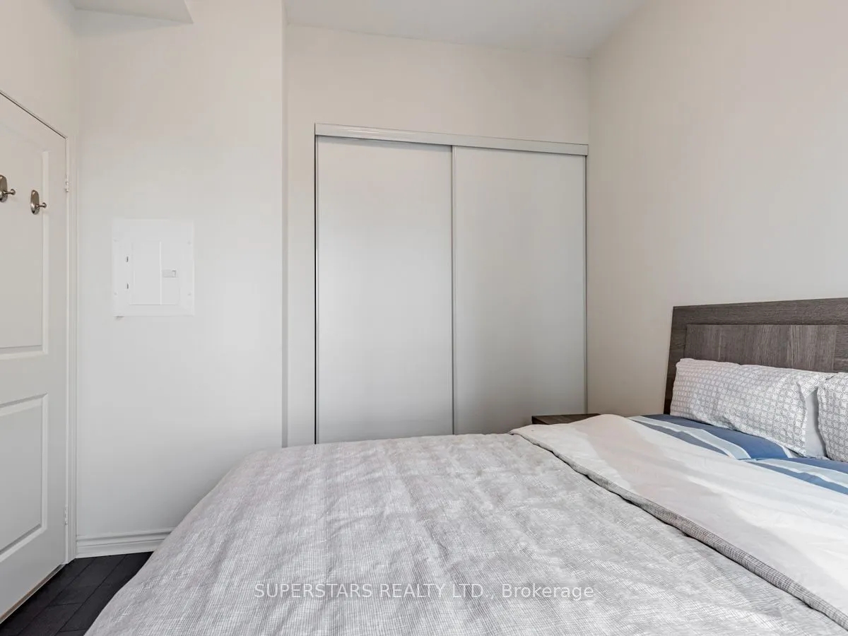 39 Annie Craig Drive, #9