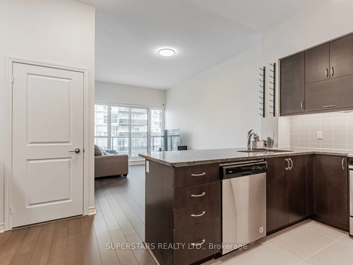 39 Annie Craig Drive, #9