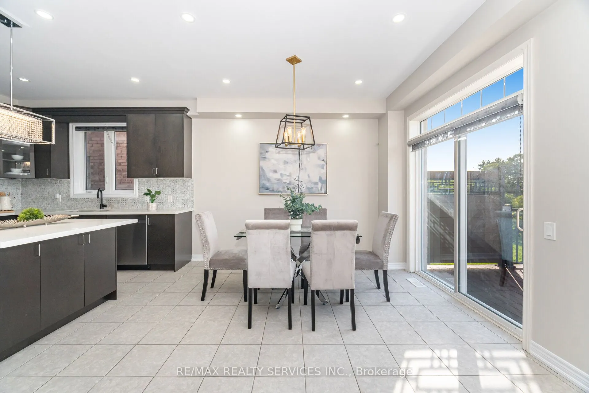 42 Deer Ridge Trail