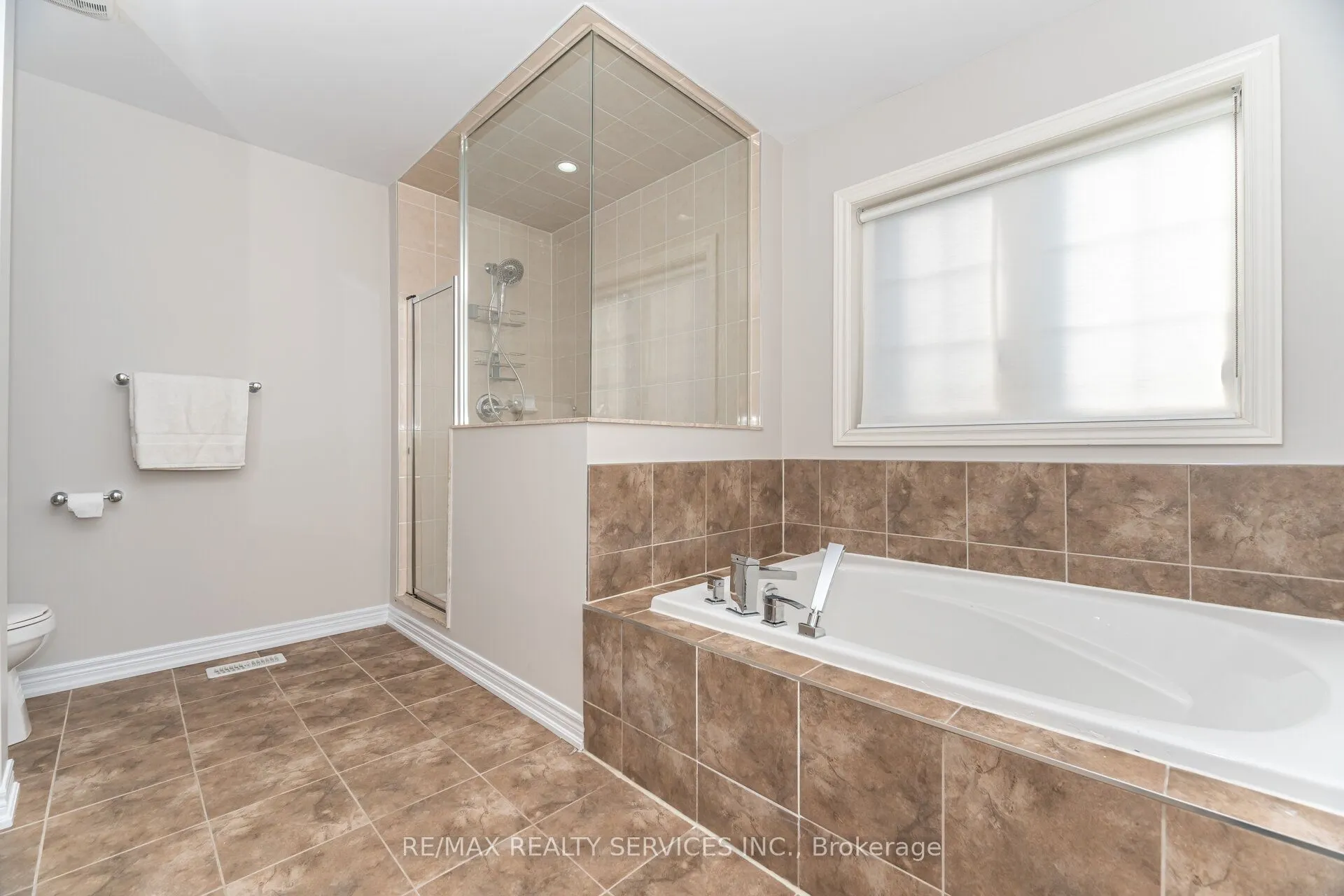 42 Deer Ridge Trail