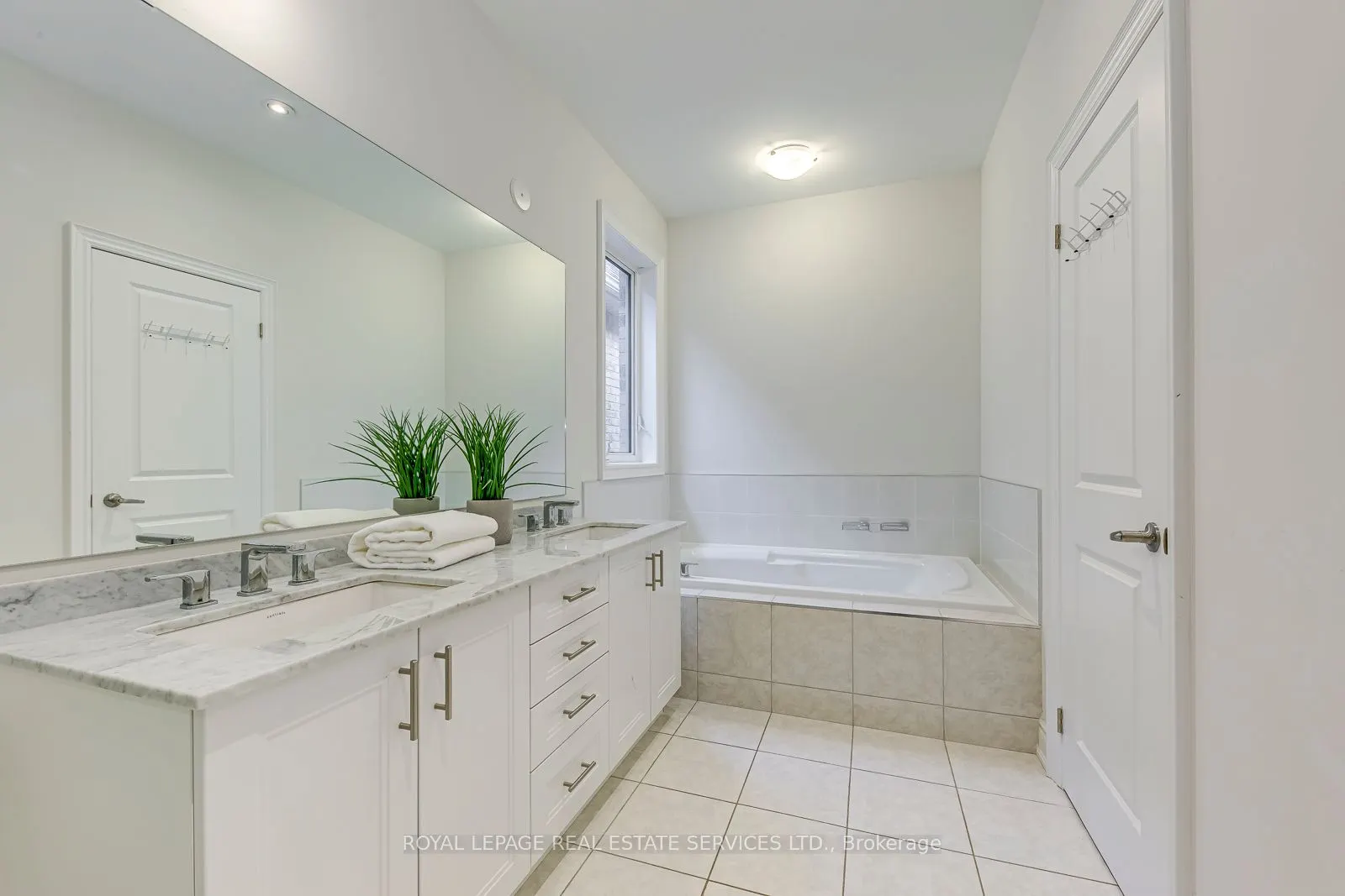 3234 Post Road