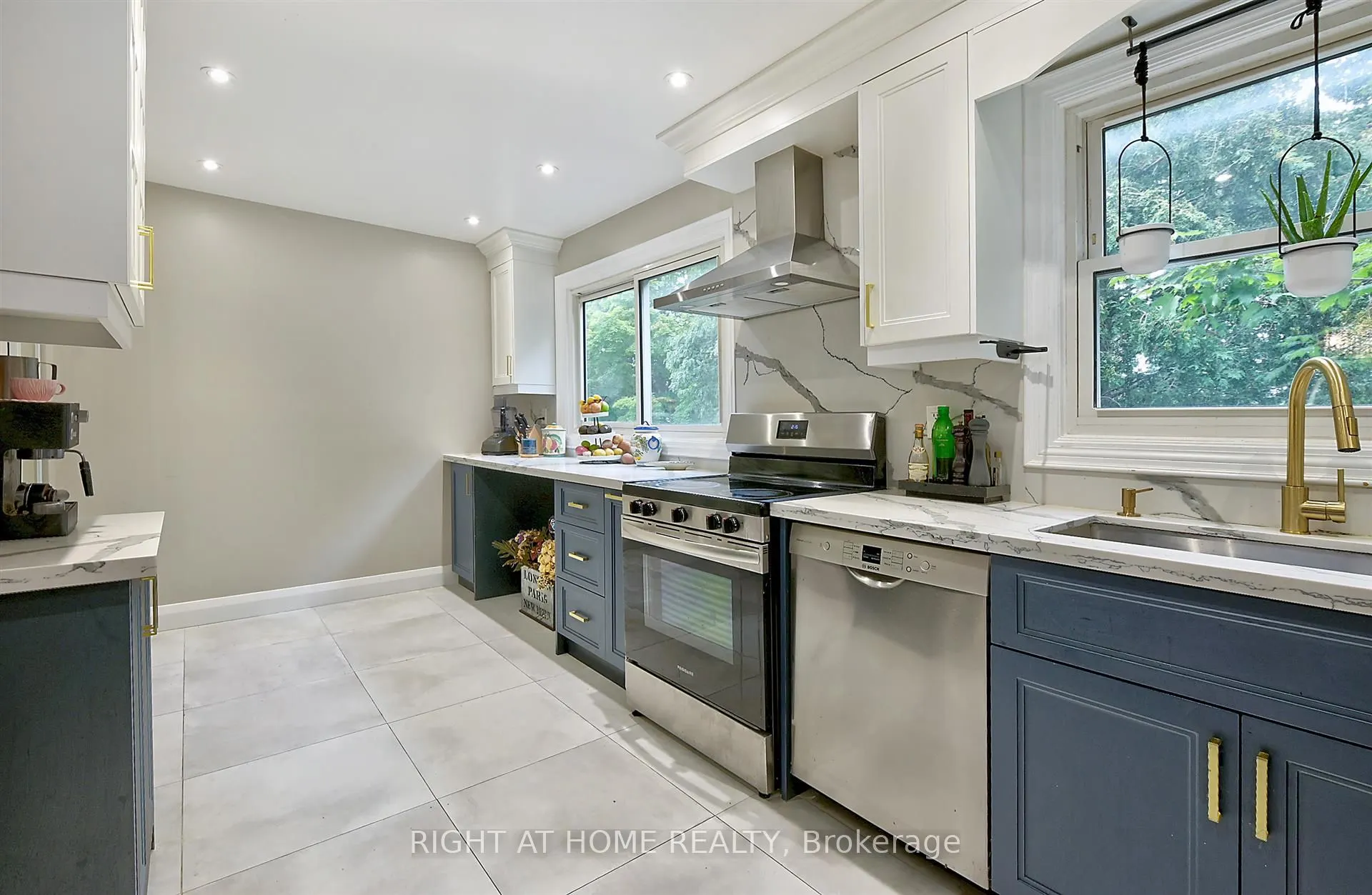 5878 Montevideo Road, #10