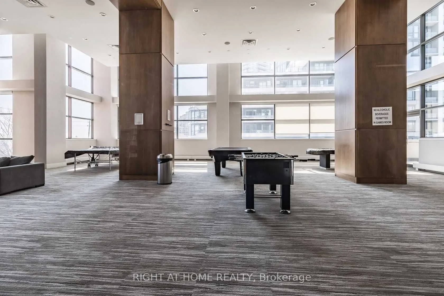 2200 Lakeshore Boulevard W, #2906