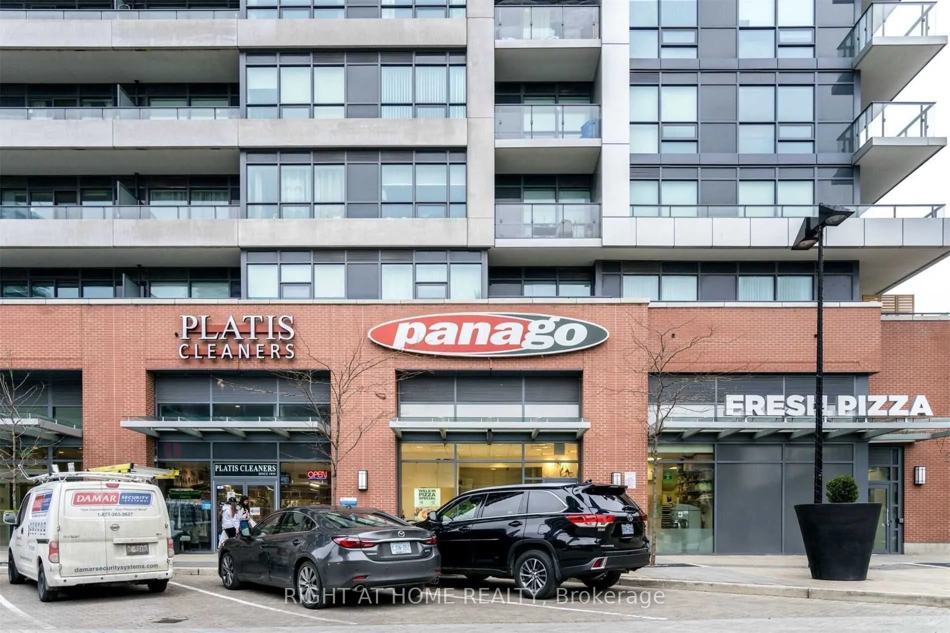 2200 Lakeshore Boulevard W, #2906