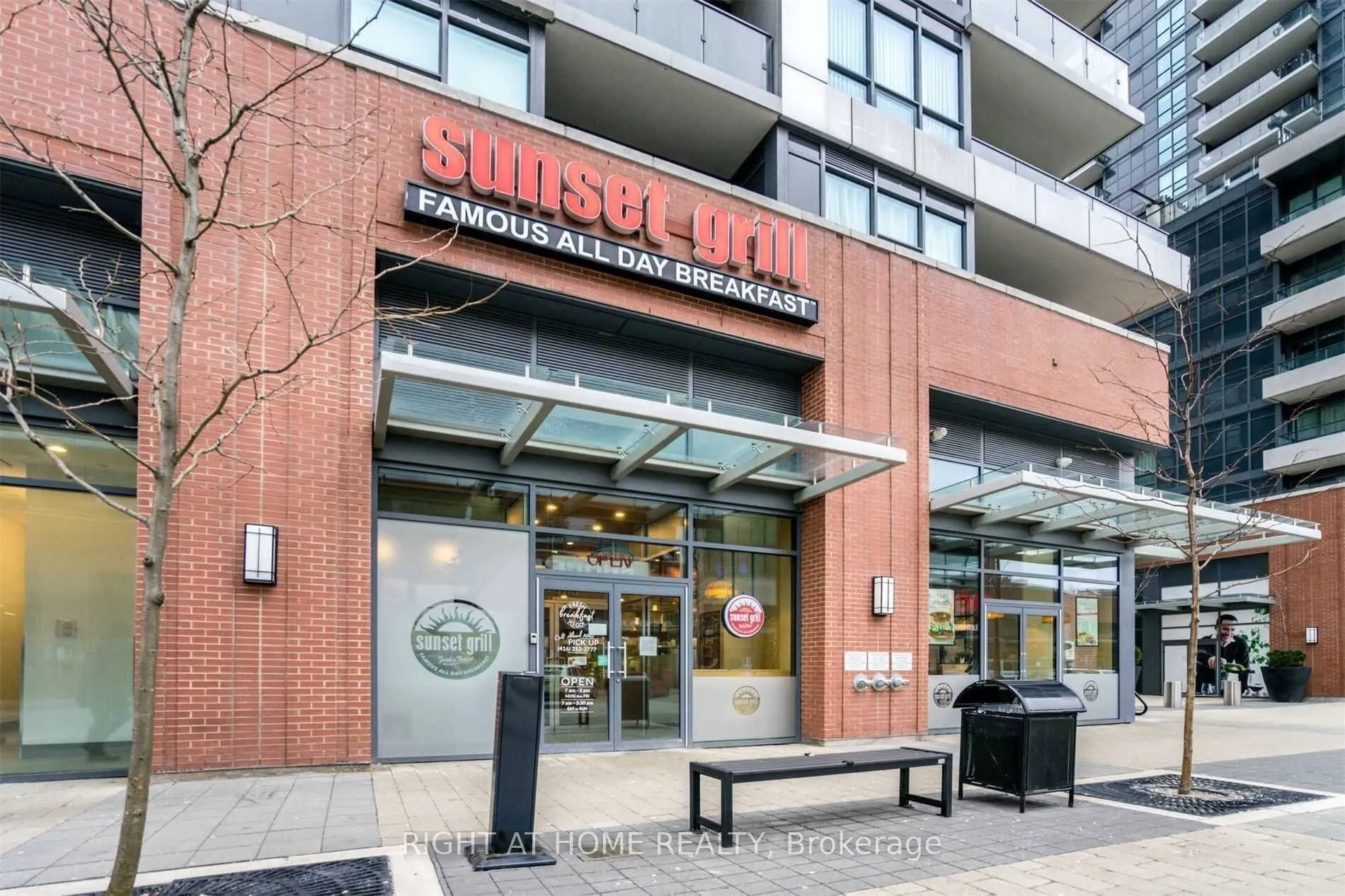 2200 Lakeshore Boulevard W, #2906