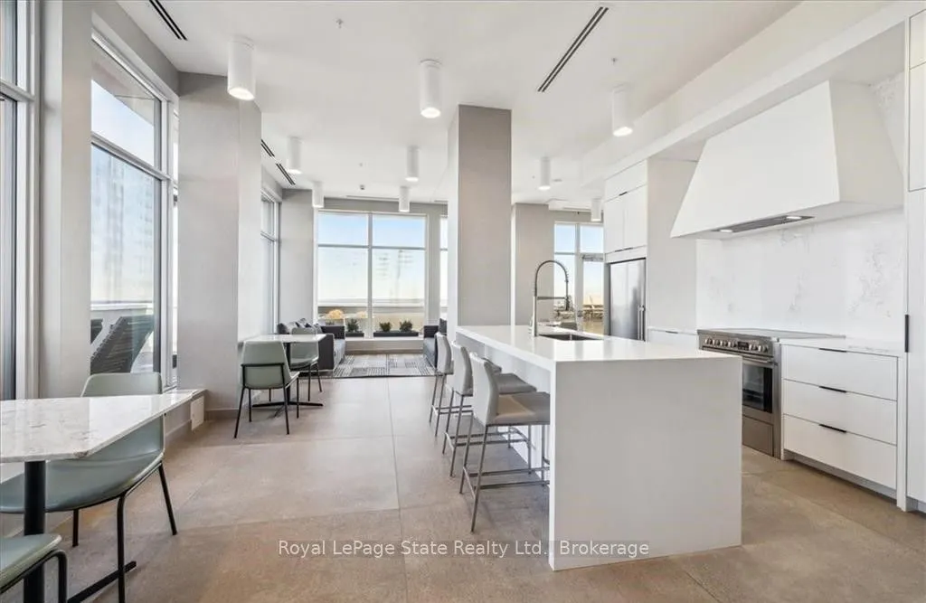 500 Brock Avenue, #808