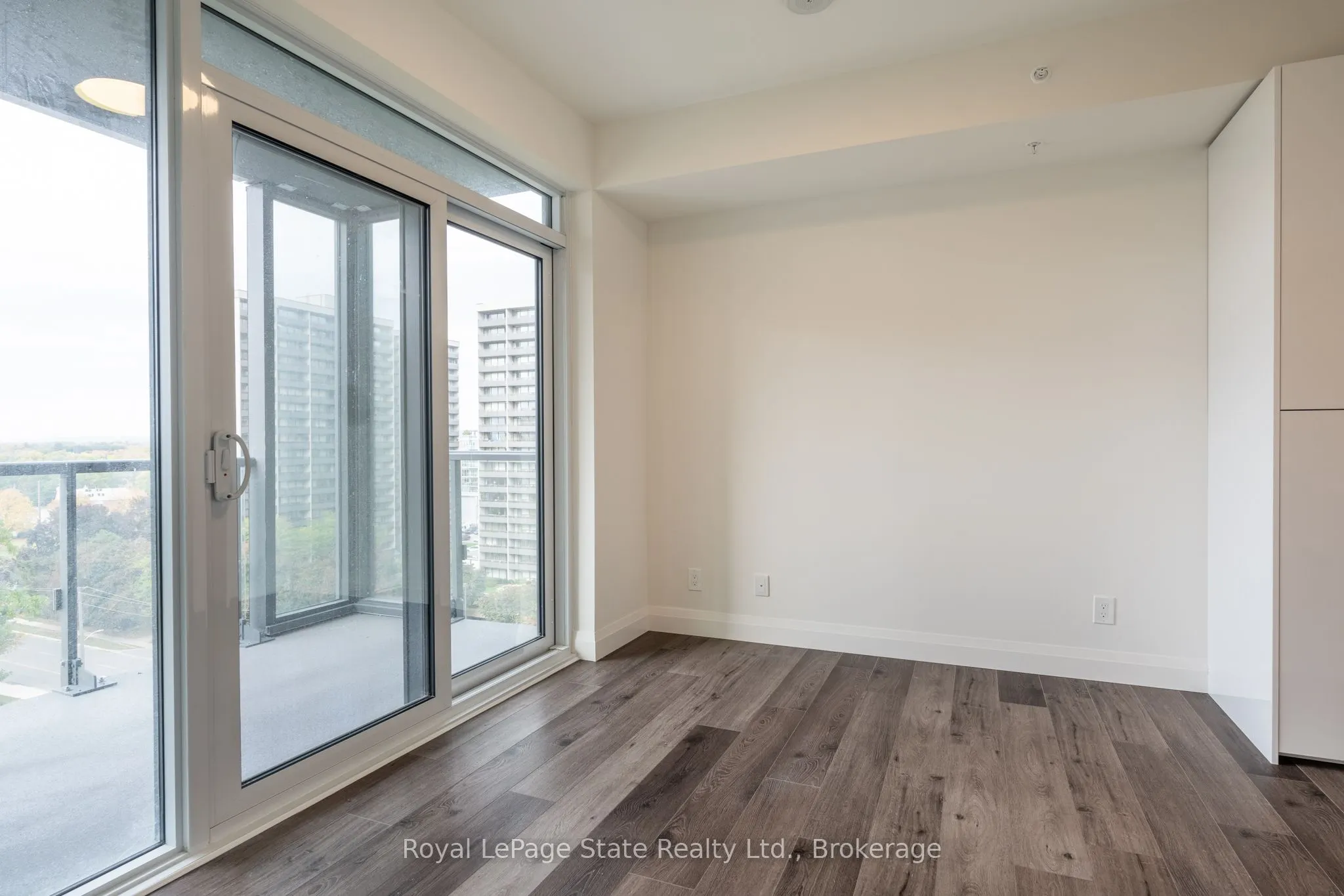 500 Brock Avenue, #808