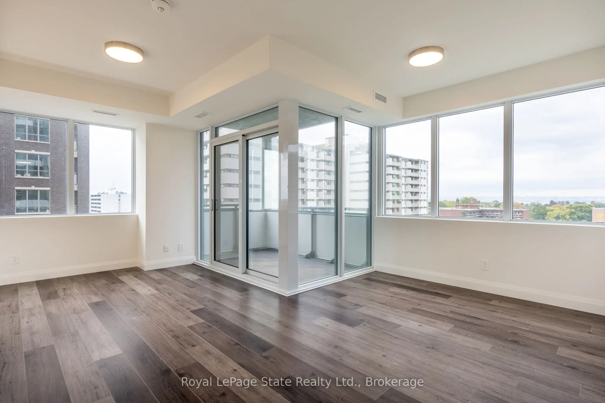 500 Brock Avenue, #808