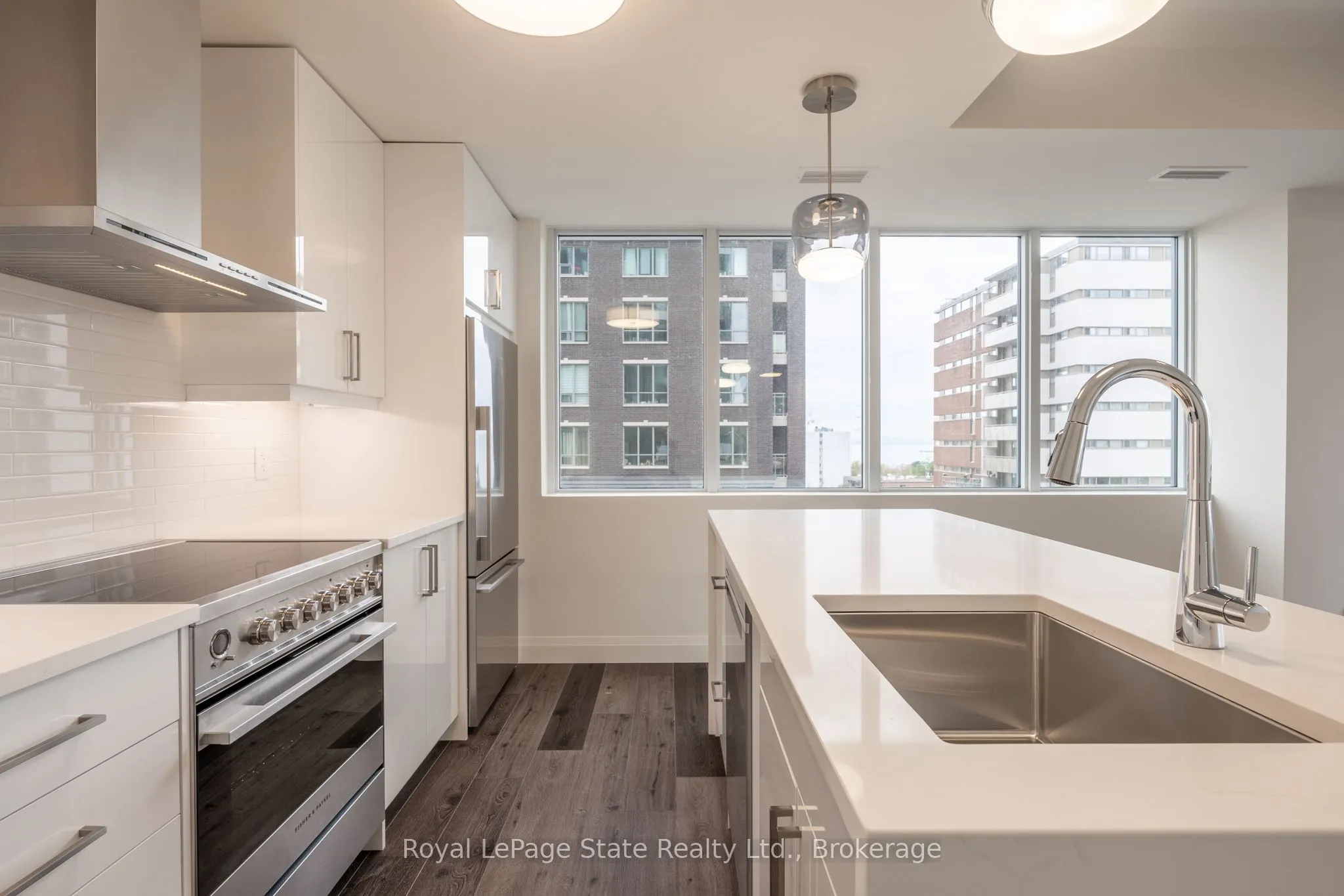500 Brock Avenue, #808