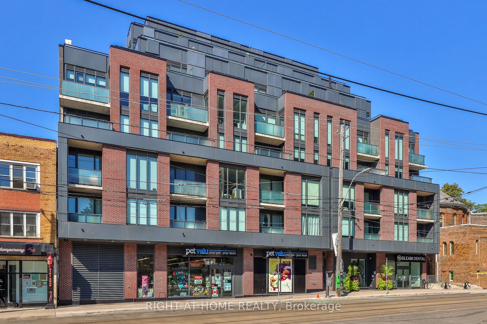 430 Roncesvalles Avenue, #410