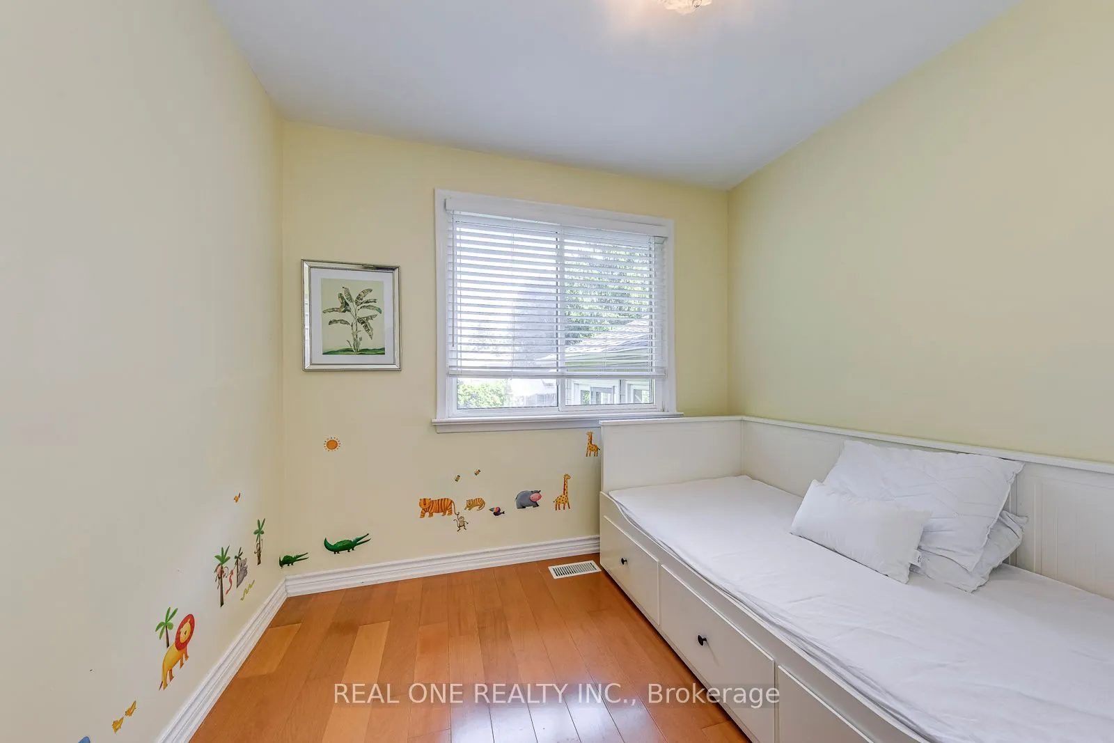 1377 Sheldon Avenue