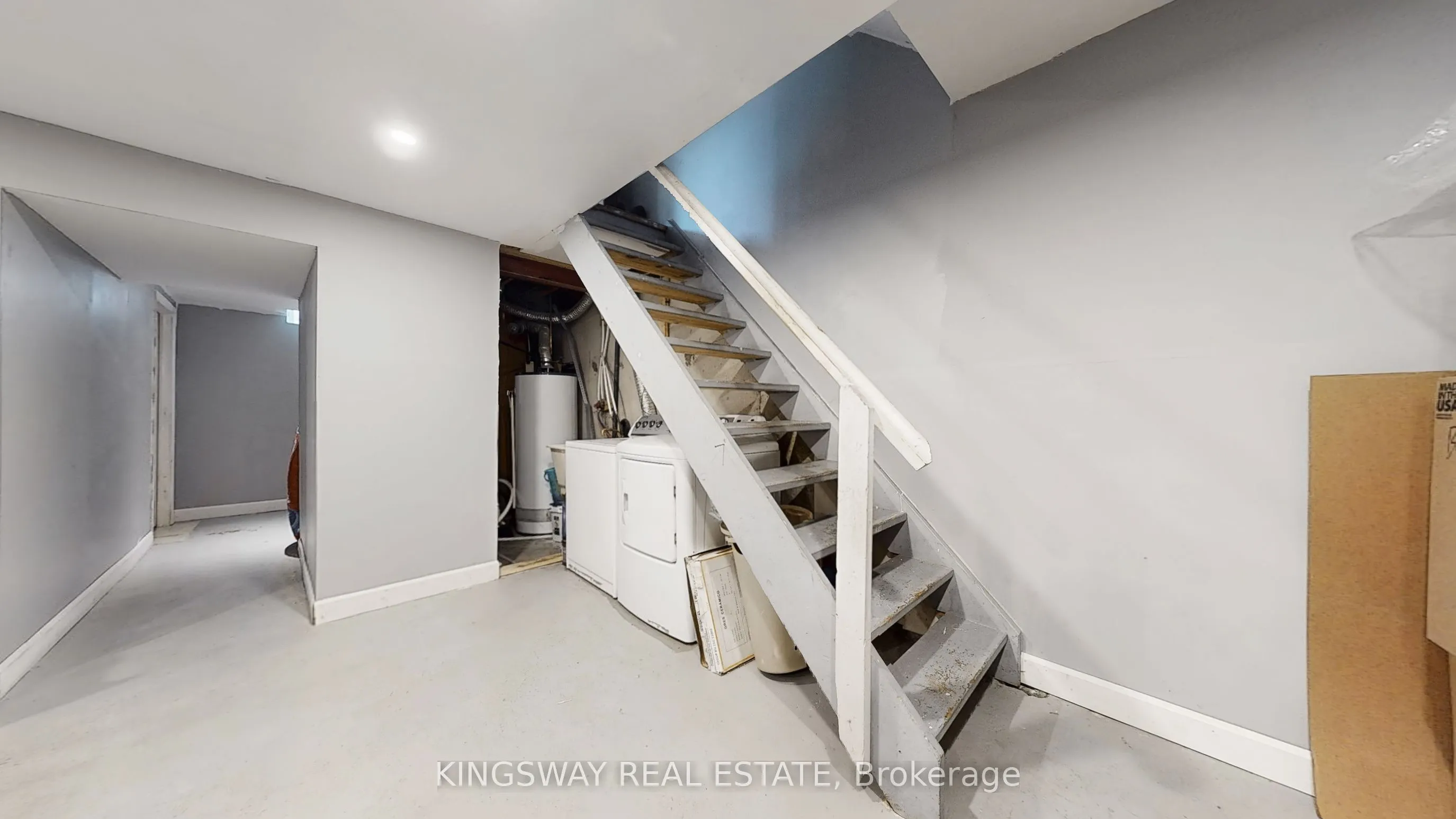 105 Hansen Road N, #111