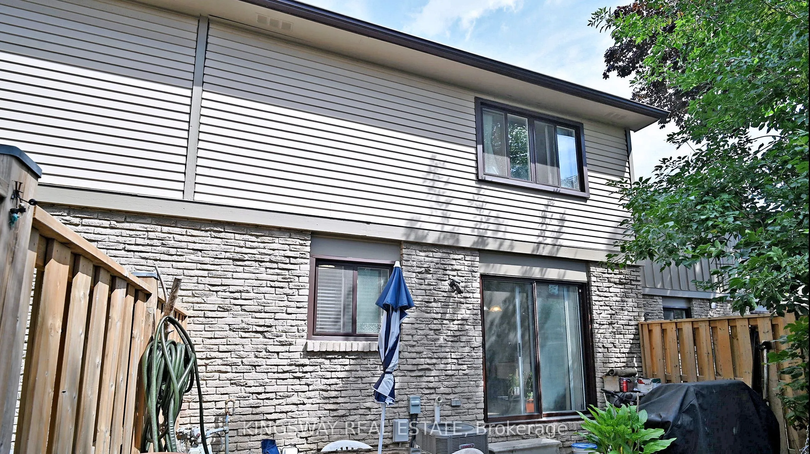 105 Hansen Road N, #111