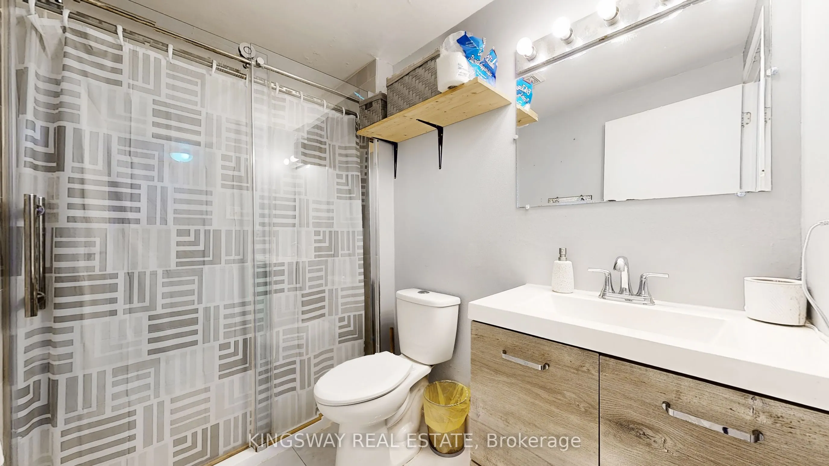 105 Hansen Road N, #111