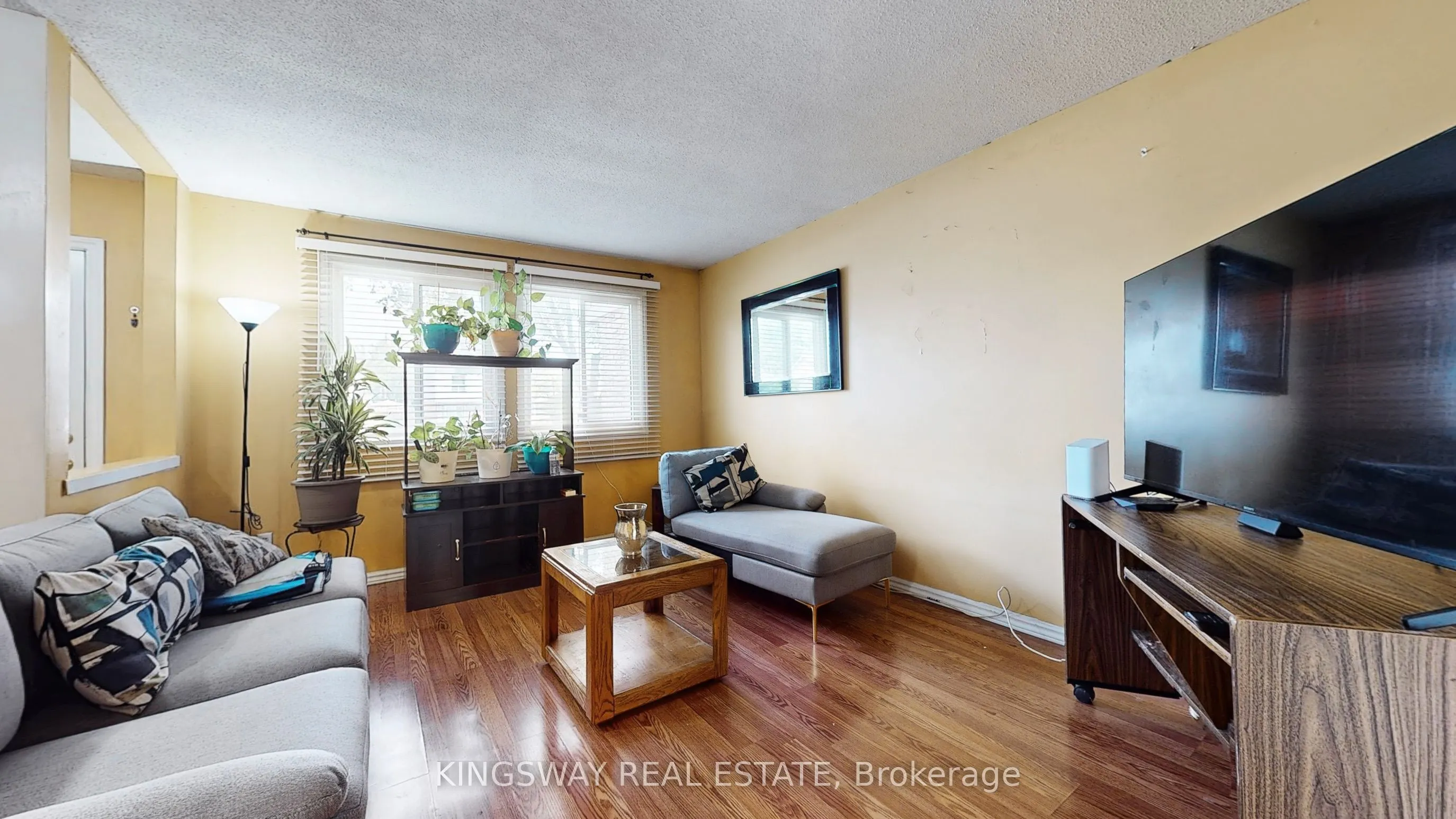 105 Hansen Road N, #111