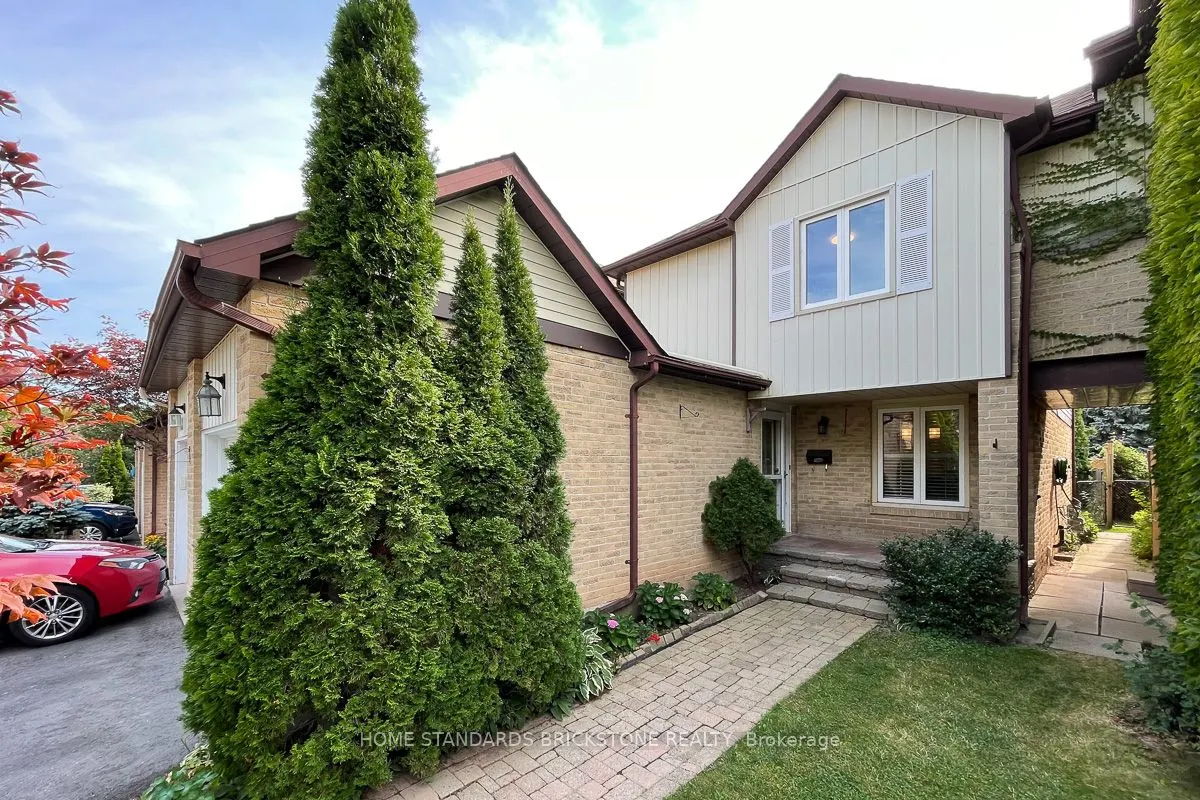 1103 Springbrook Crescent