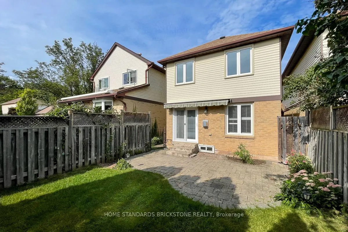 1103 Springbrook Crescent