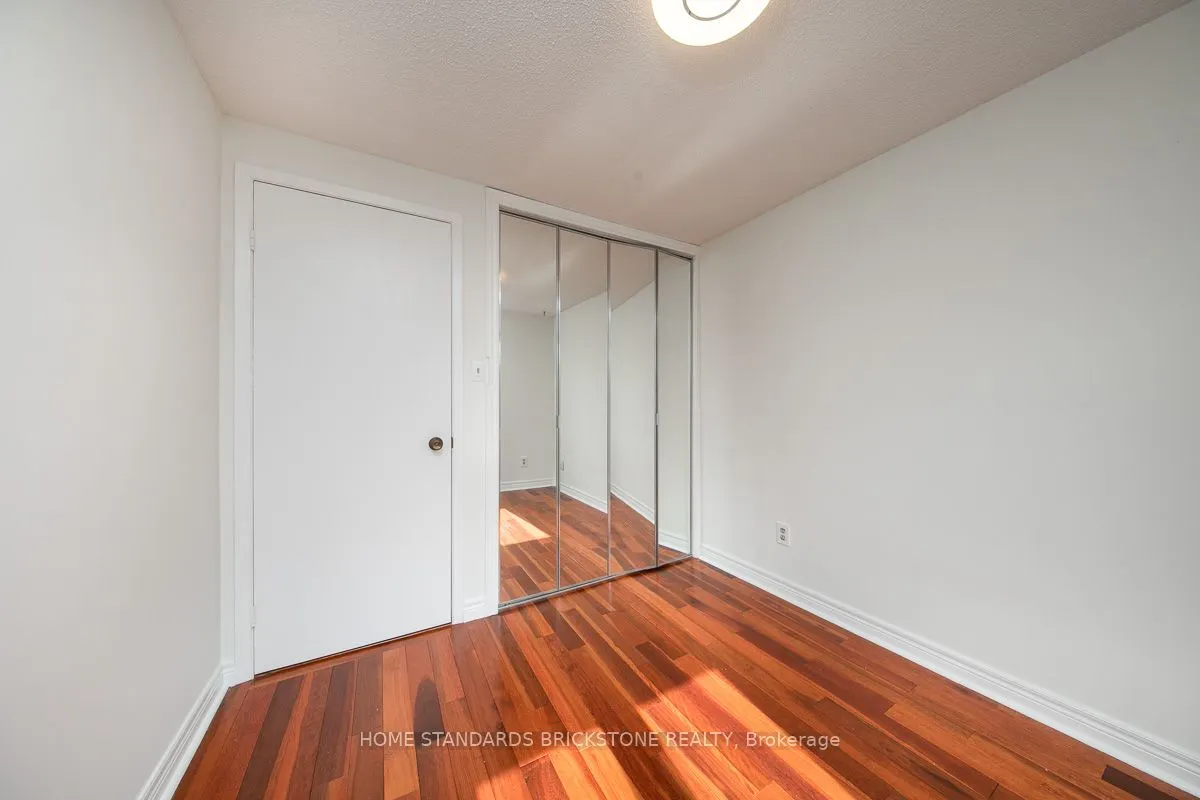 1103 Springbrook Crescent