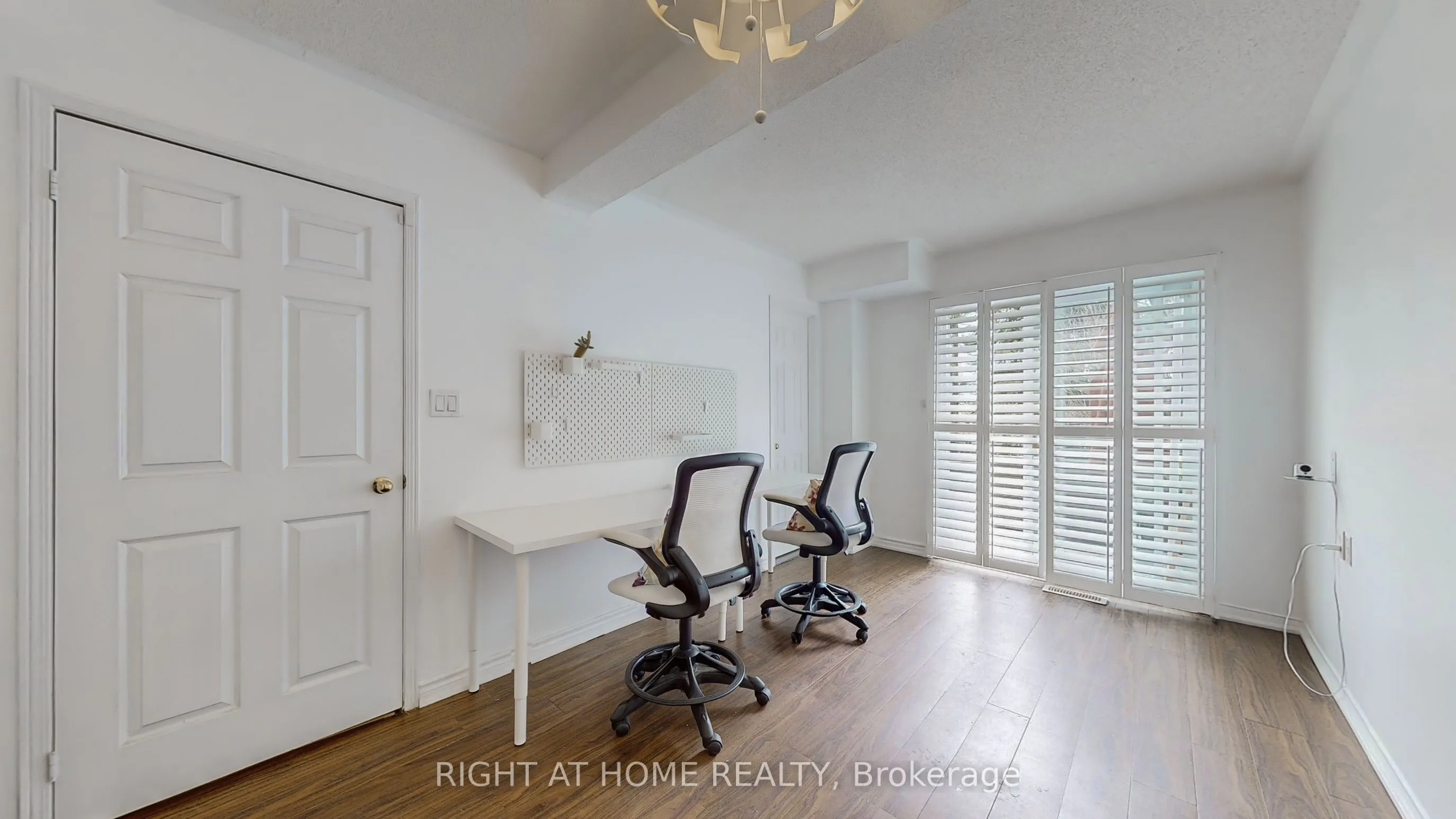 371 Fairgate Way