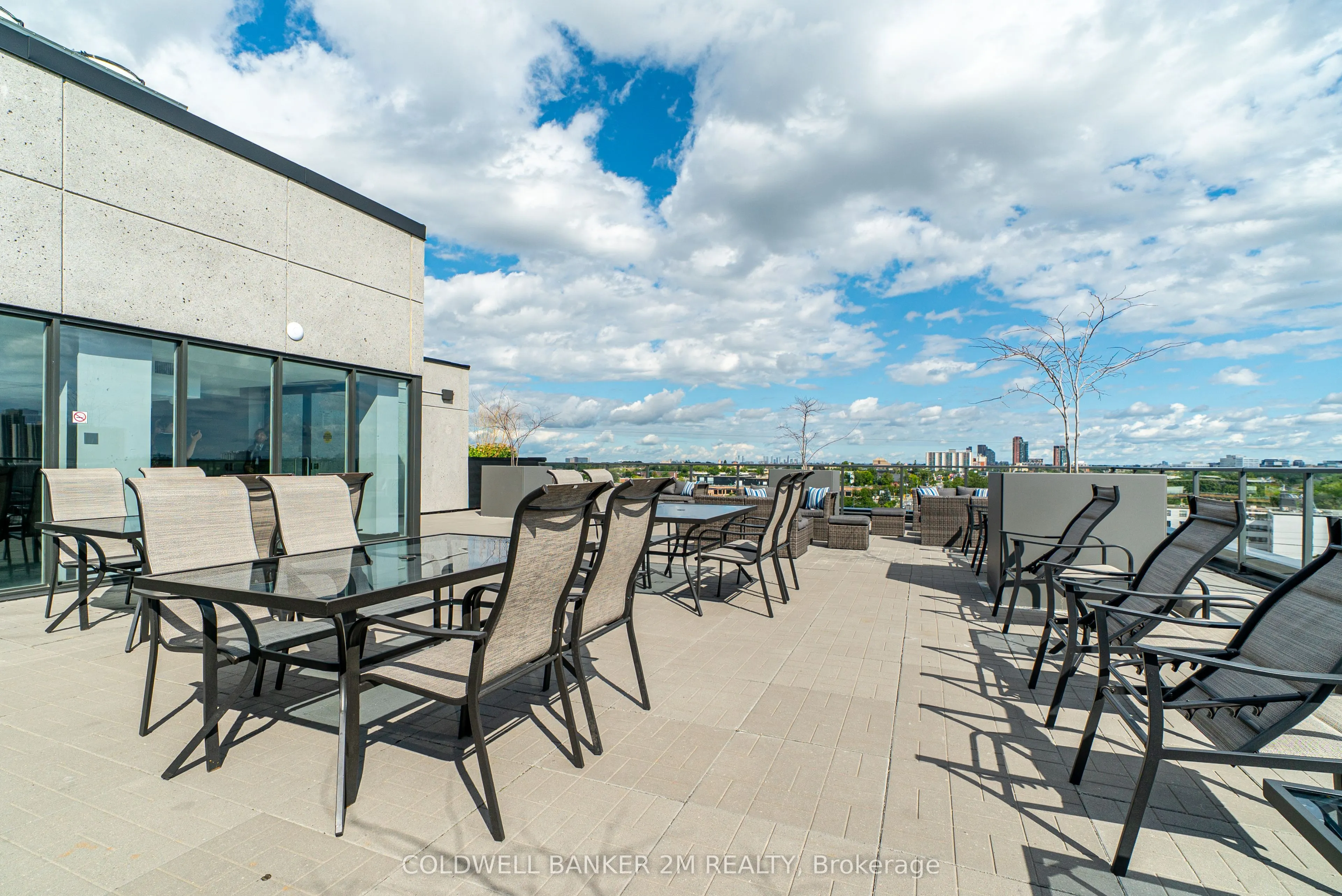 2433 Dufferin Street, #817