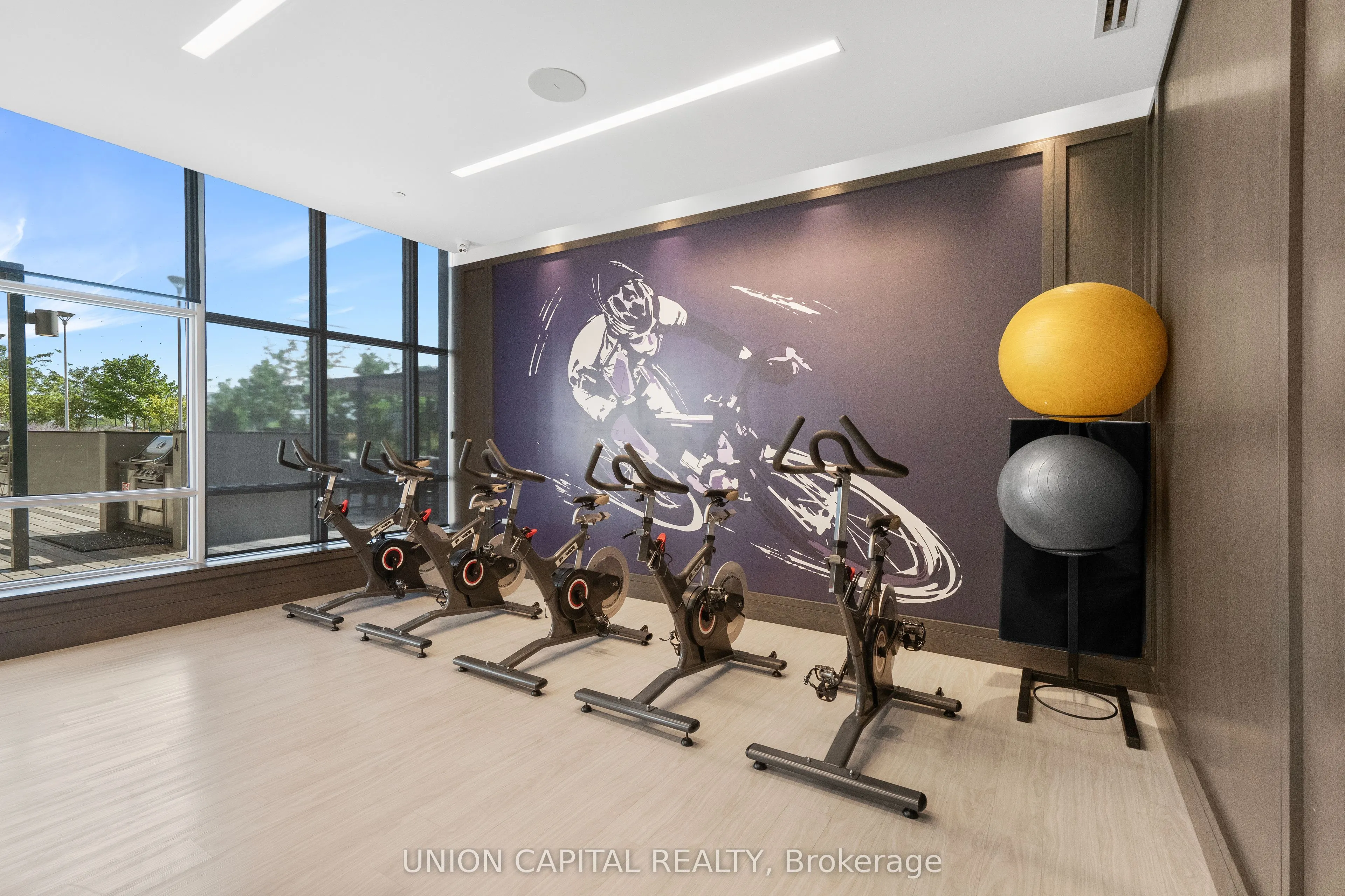 9 MABELLE Avenue, #2326