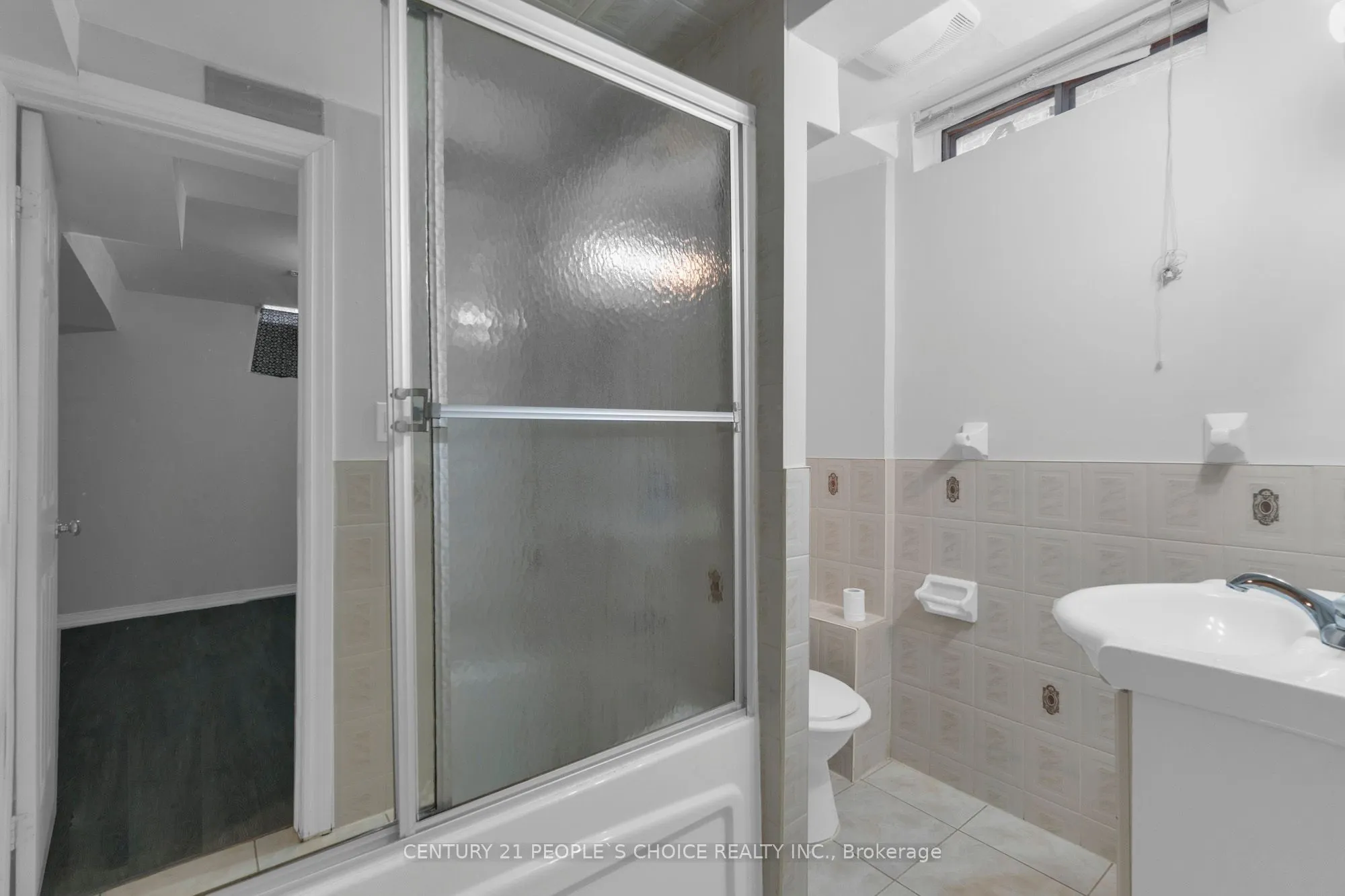35 Ferri Crescent