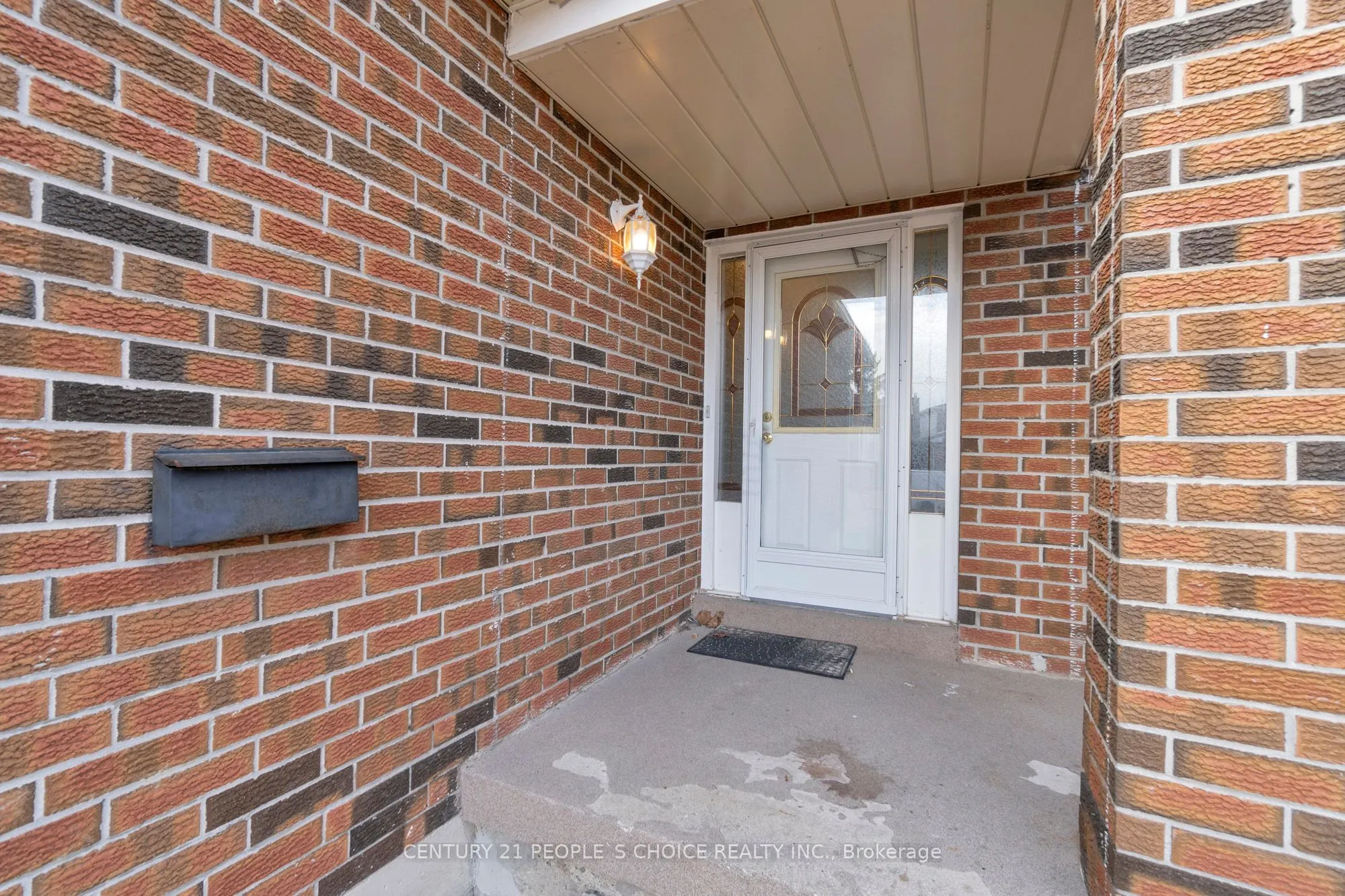 35 Ferri Crescent