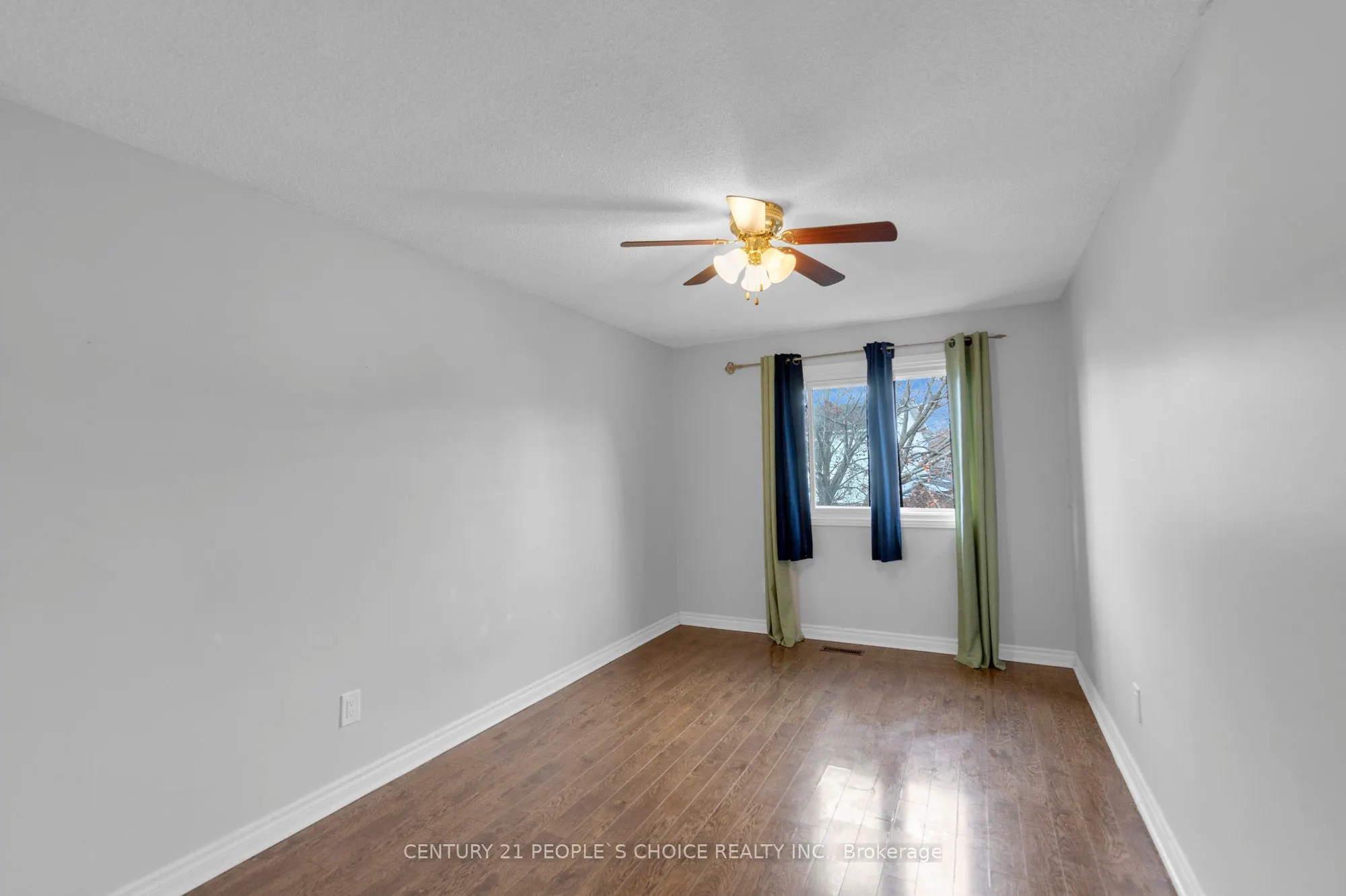 35 Ferri Crescent