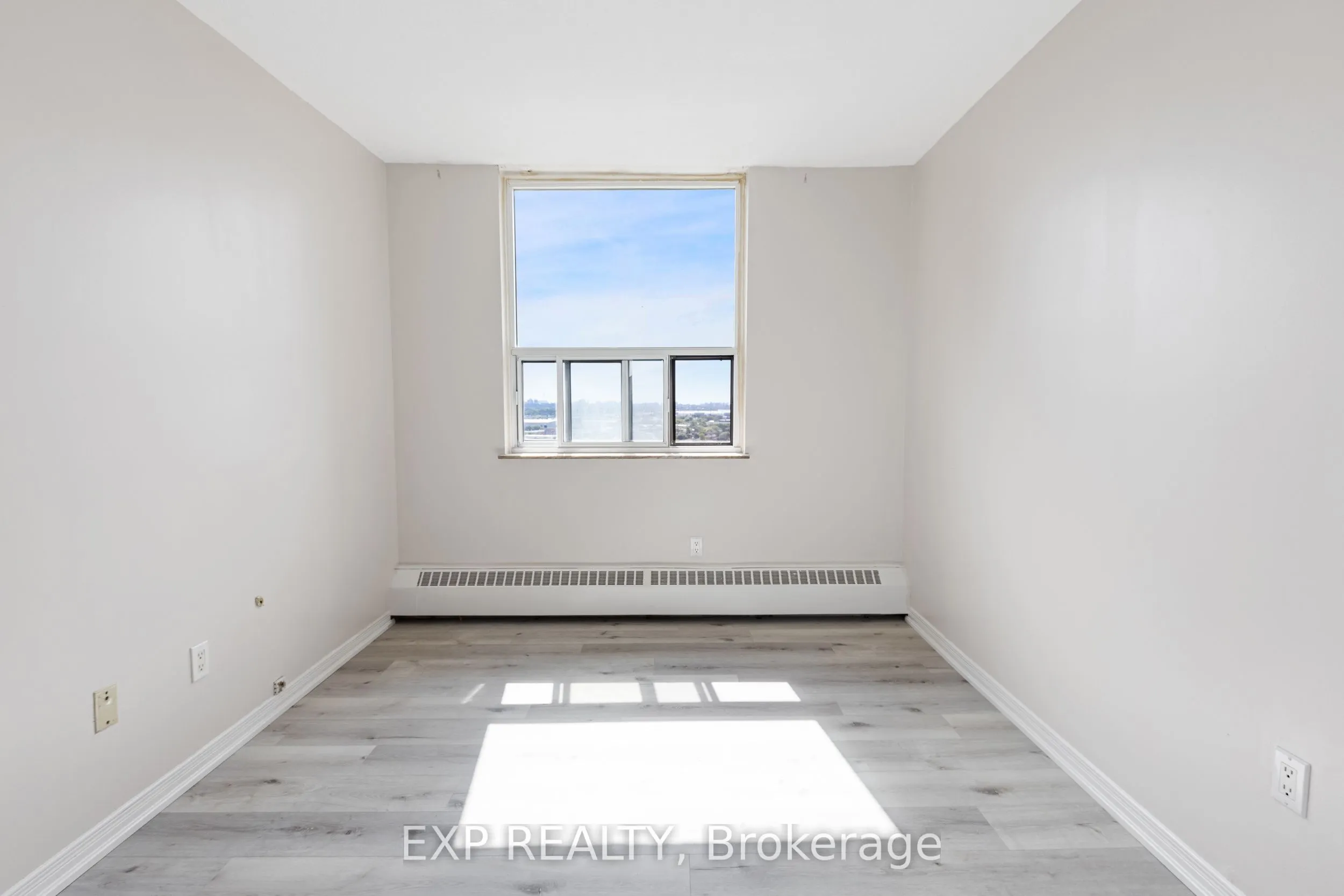 3390 Weston Road, #2006