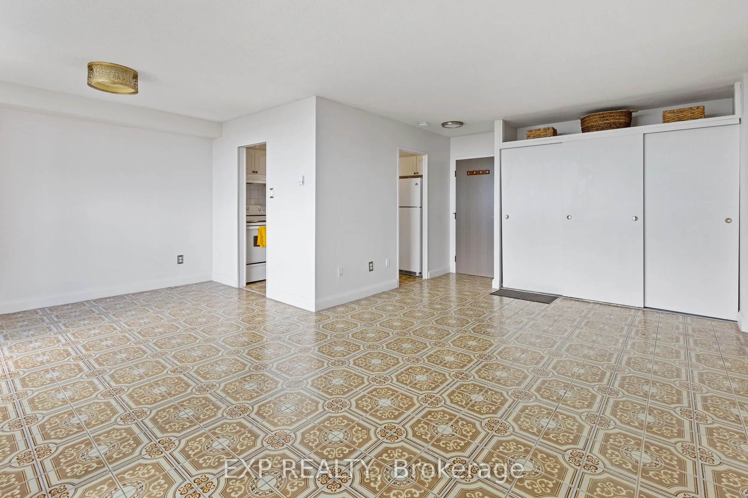 3390 Weston Road, #2006
