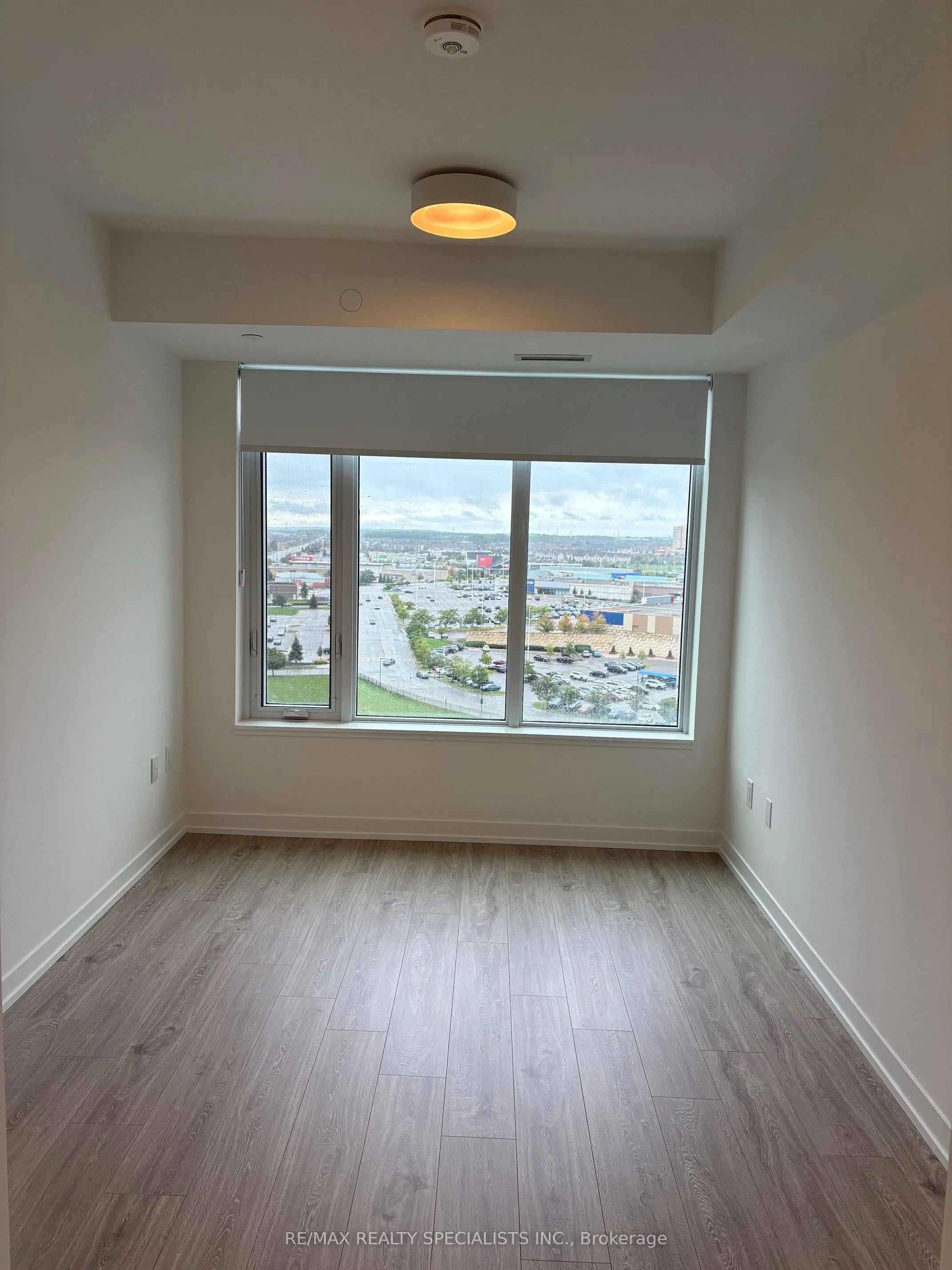2485 Eglinton Avenue W, #1322