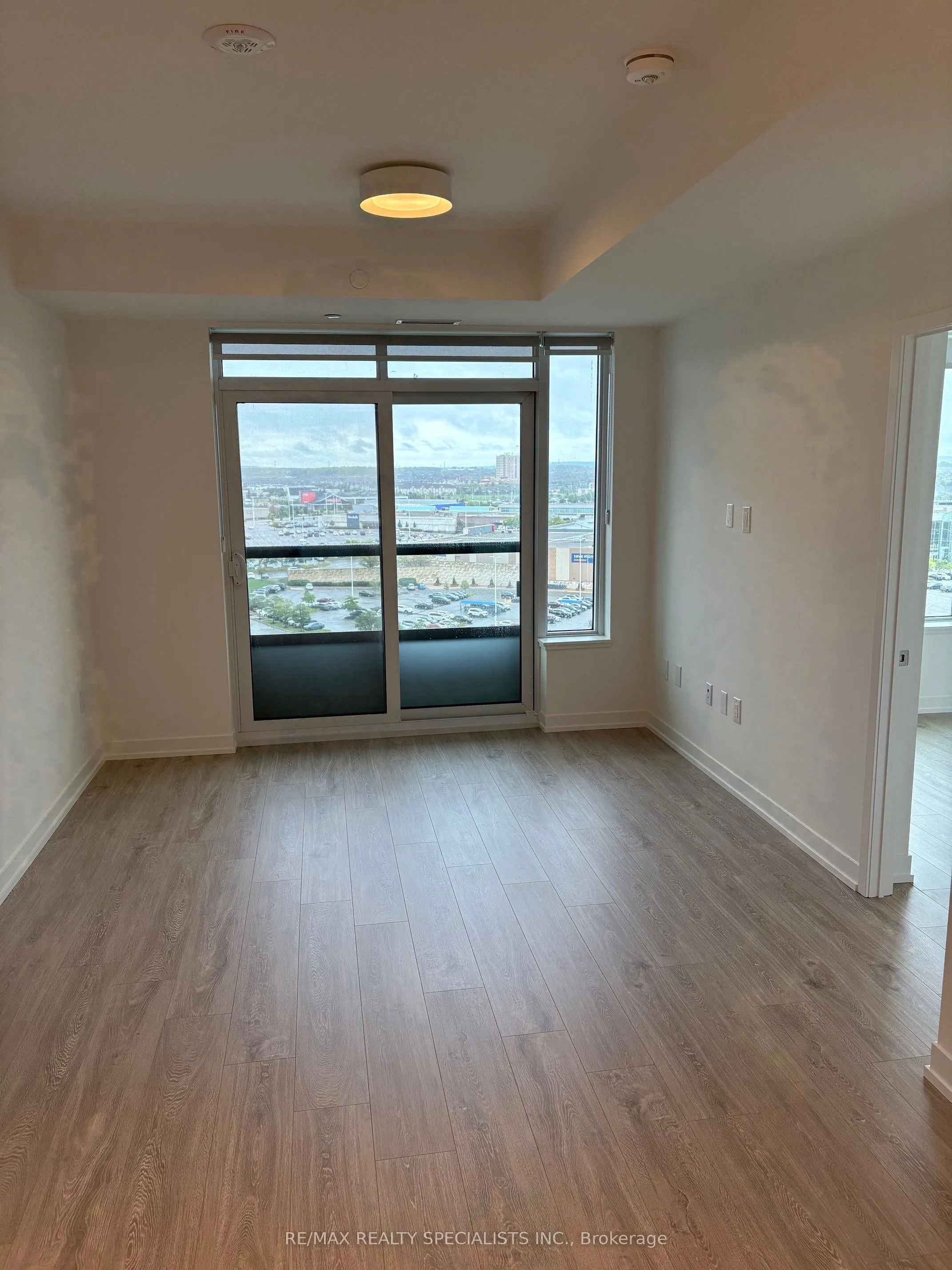 2485 Eglinton Avenue W, #1322
