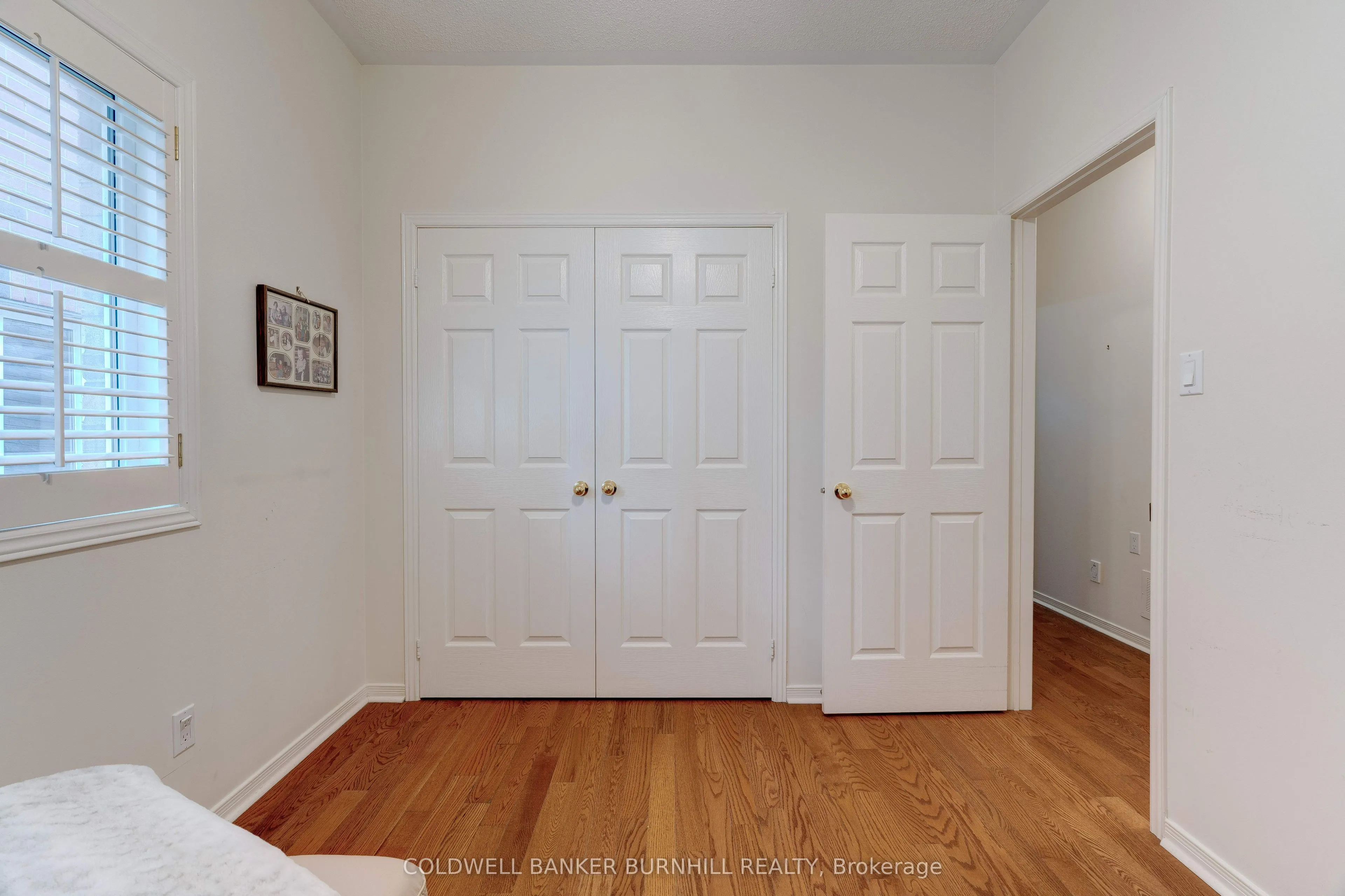 2500 WESTOAK TRAILS Boulevard