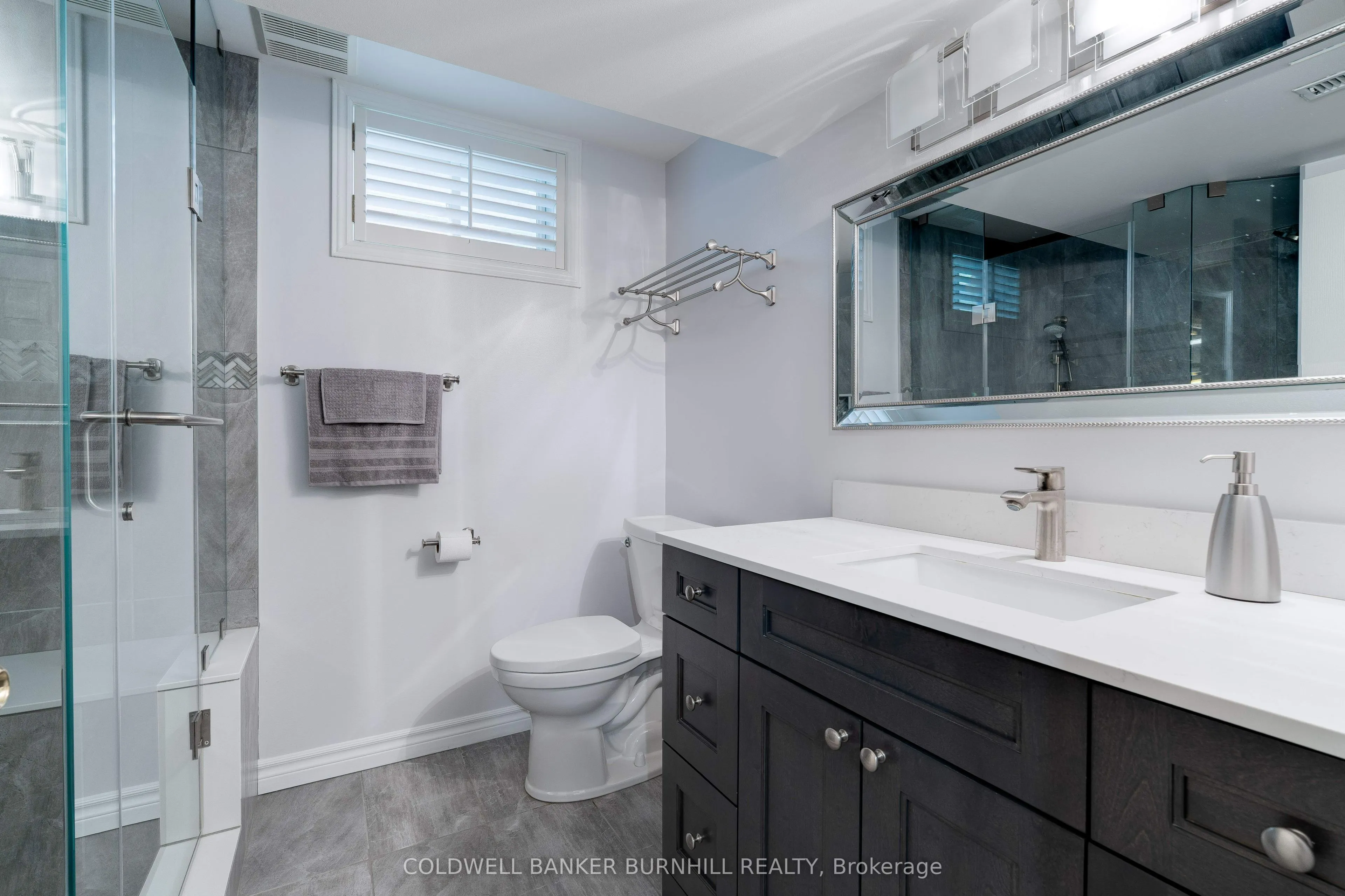 2500 WESTOAK TRAILS Boulevard