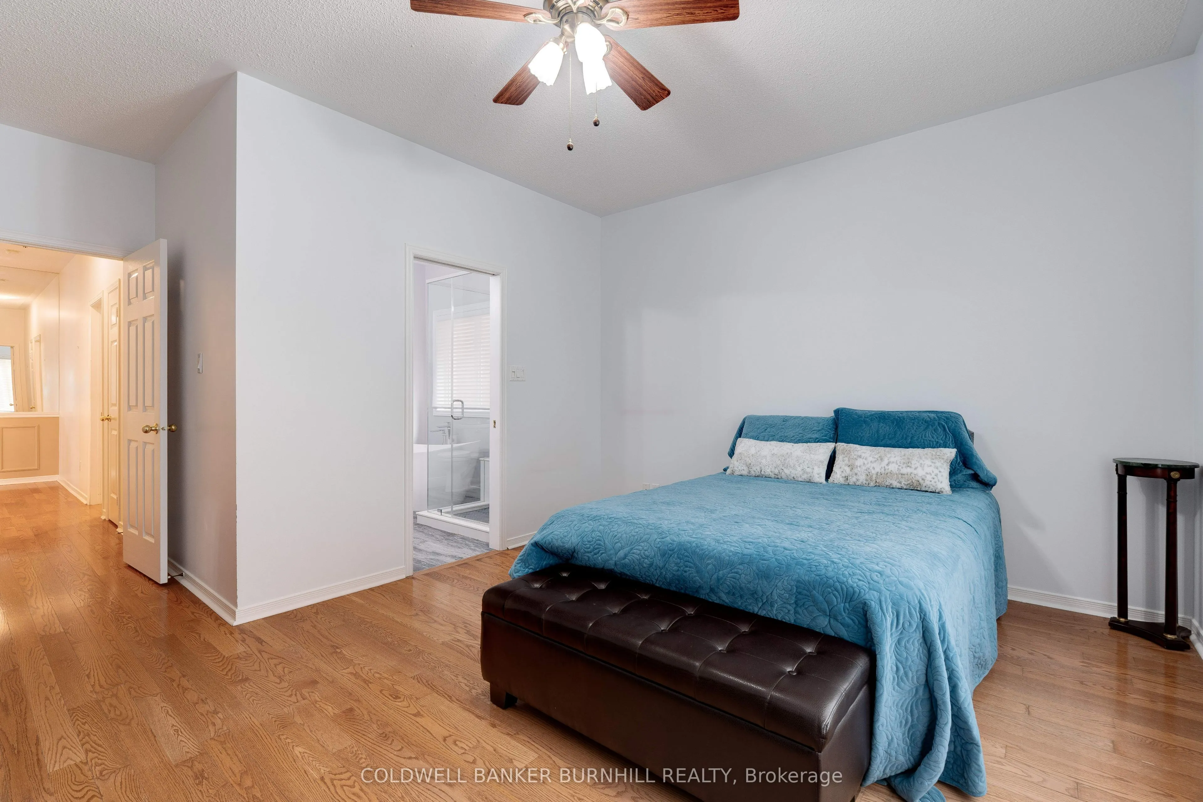 2500 WESTOAK TRAILS Boulevard