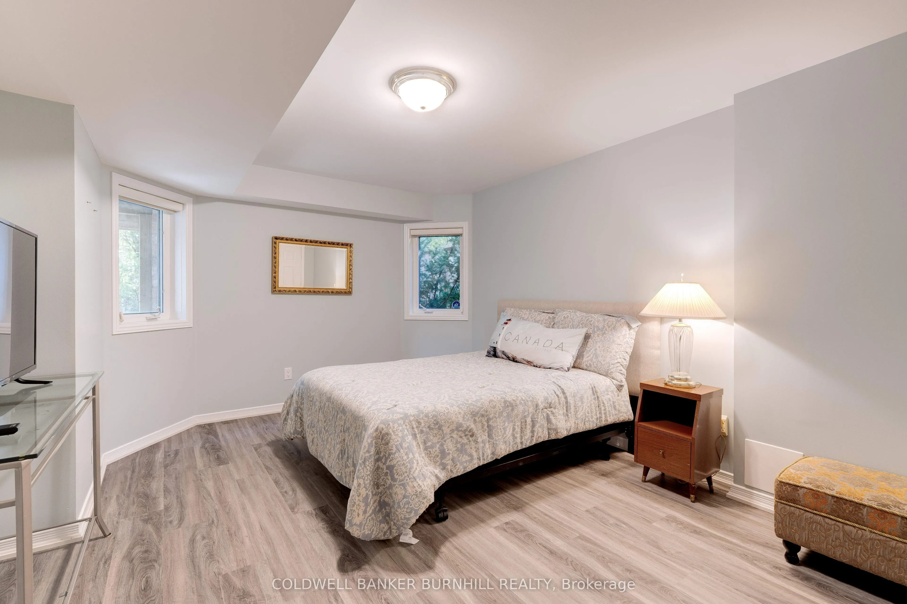 2500 WESTOAK TRAILS Boulevard