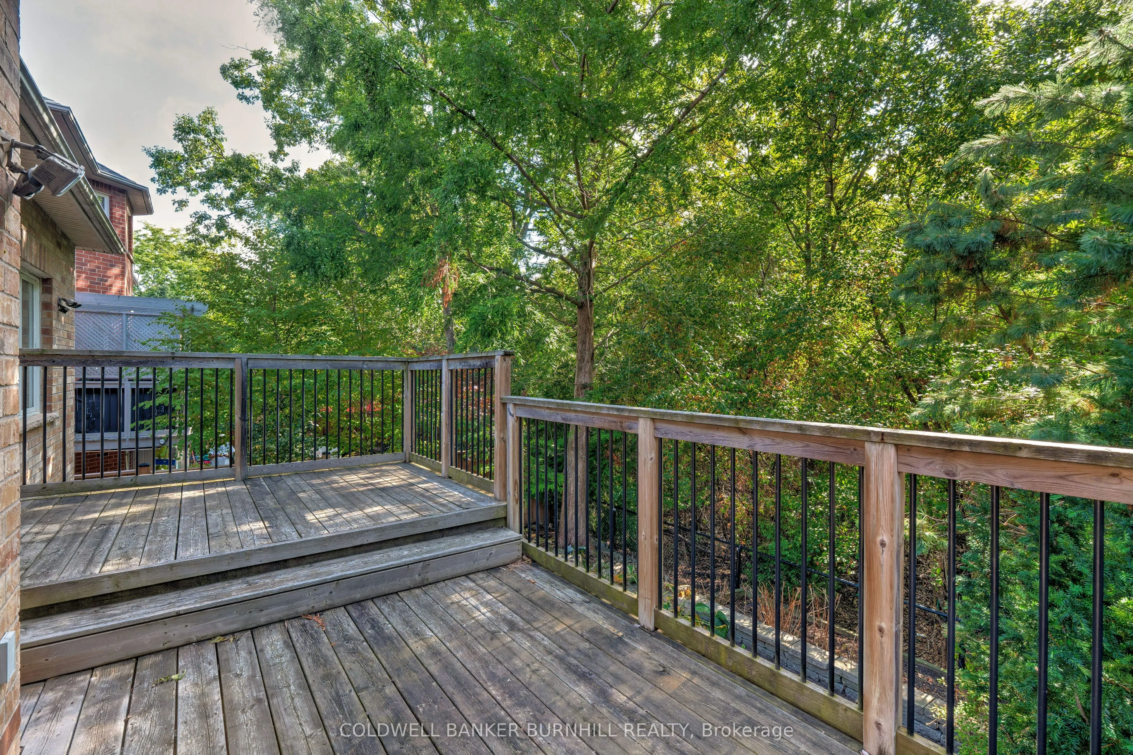 2500 WESTOAK TRAILS Boulevard