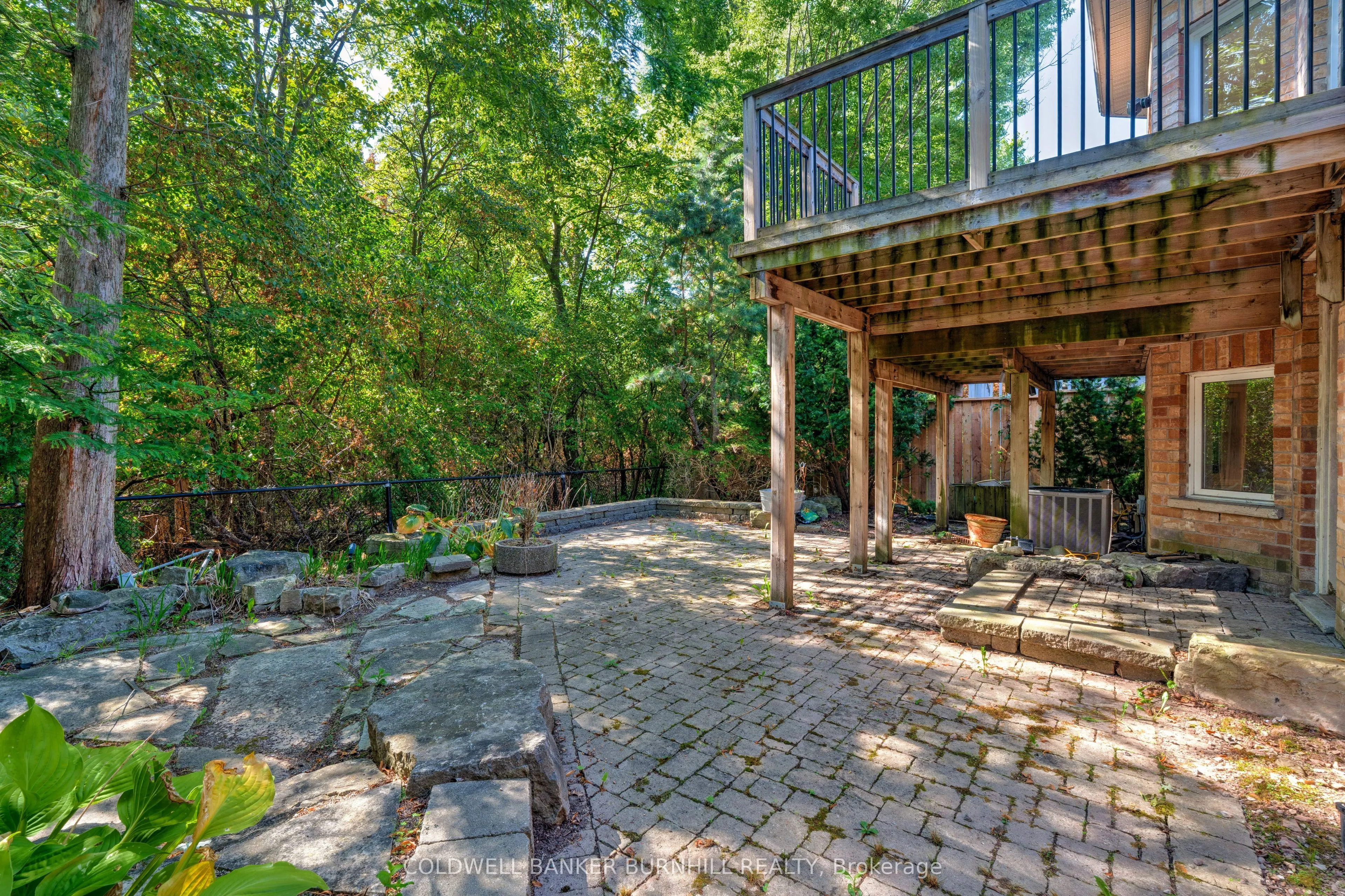 2500 WESTOAK TRAILS Boulevard