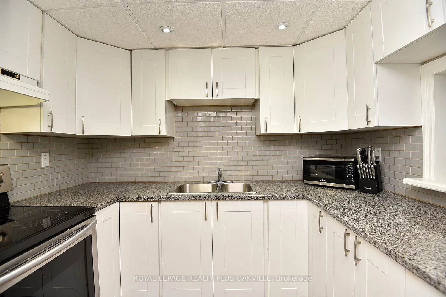 1225 North Shore Boulevard E, #404