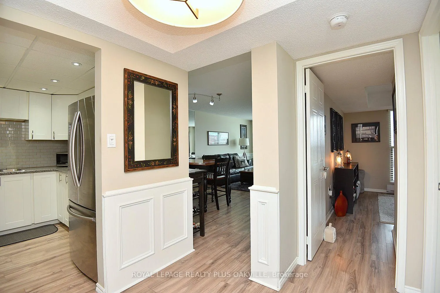 1225 North Shore Boulevard E, #404