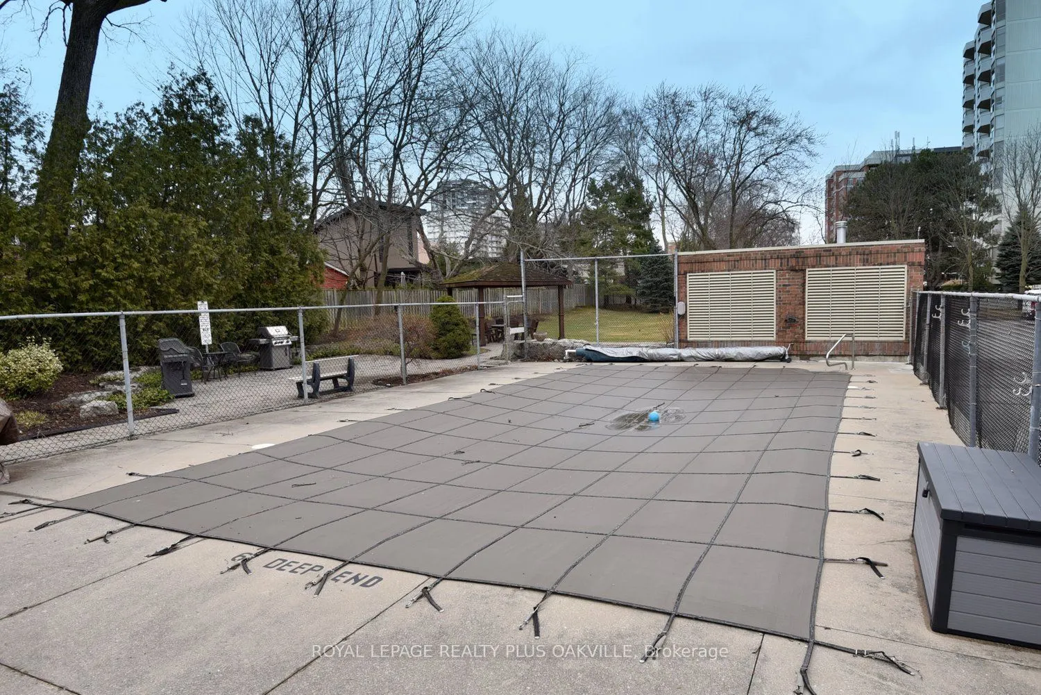1225 North Shore Boulevard E, #404
