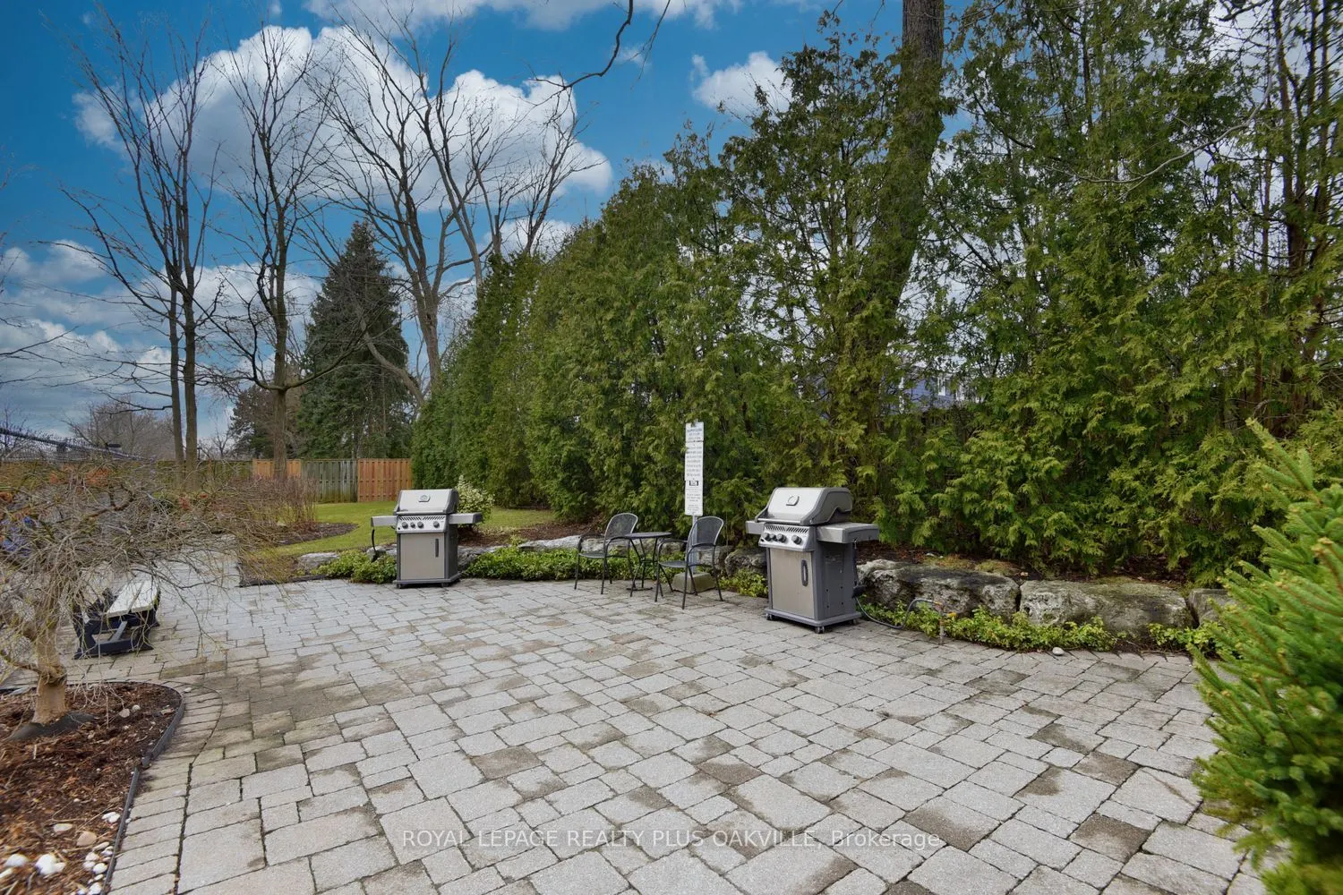 1225 North Shore Boulevard E, #404