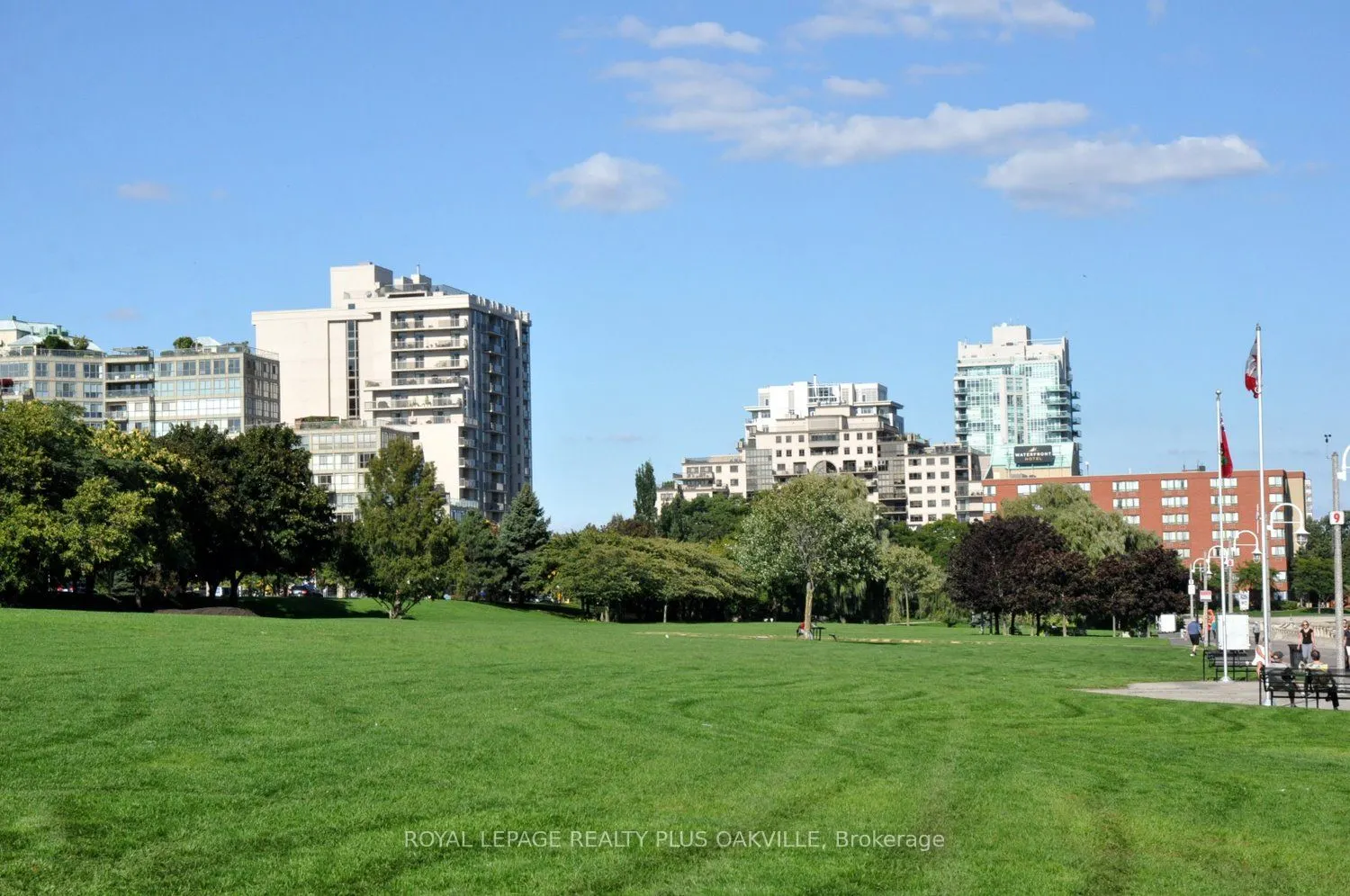 1225 North Shore Boulevard E, #404