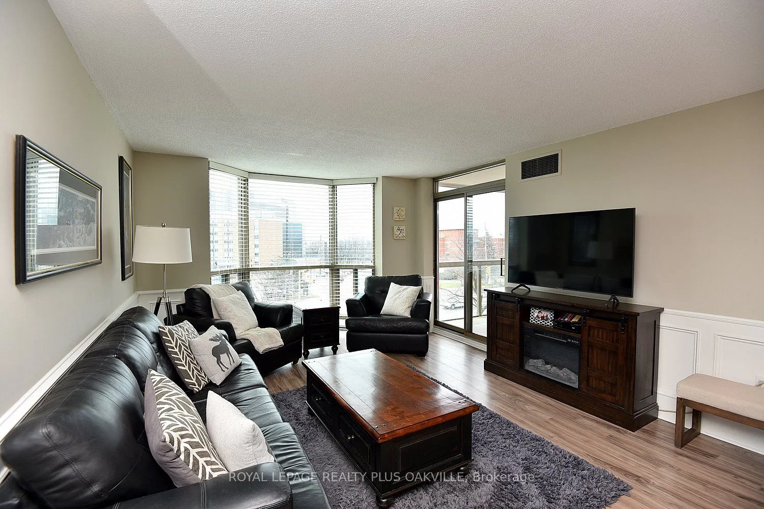 1225 North Shore Boulevard E, #404