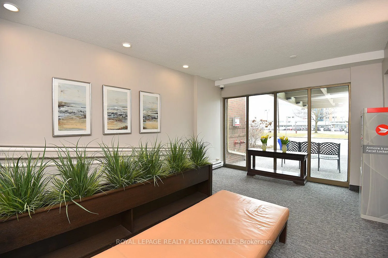 1225 North Shore Boulevard E, #404