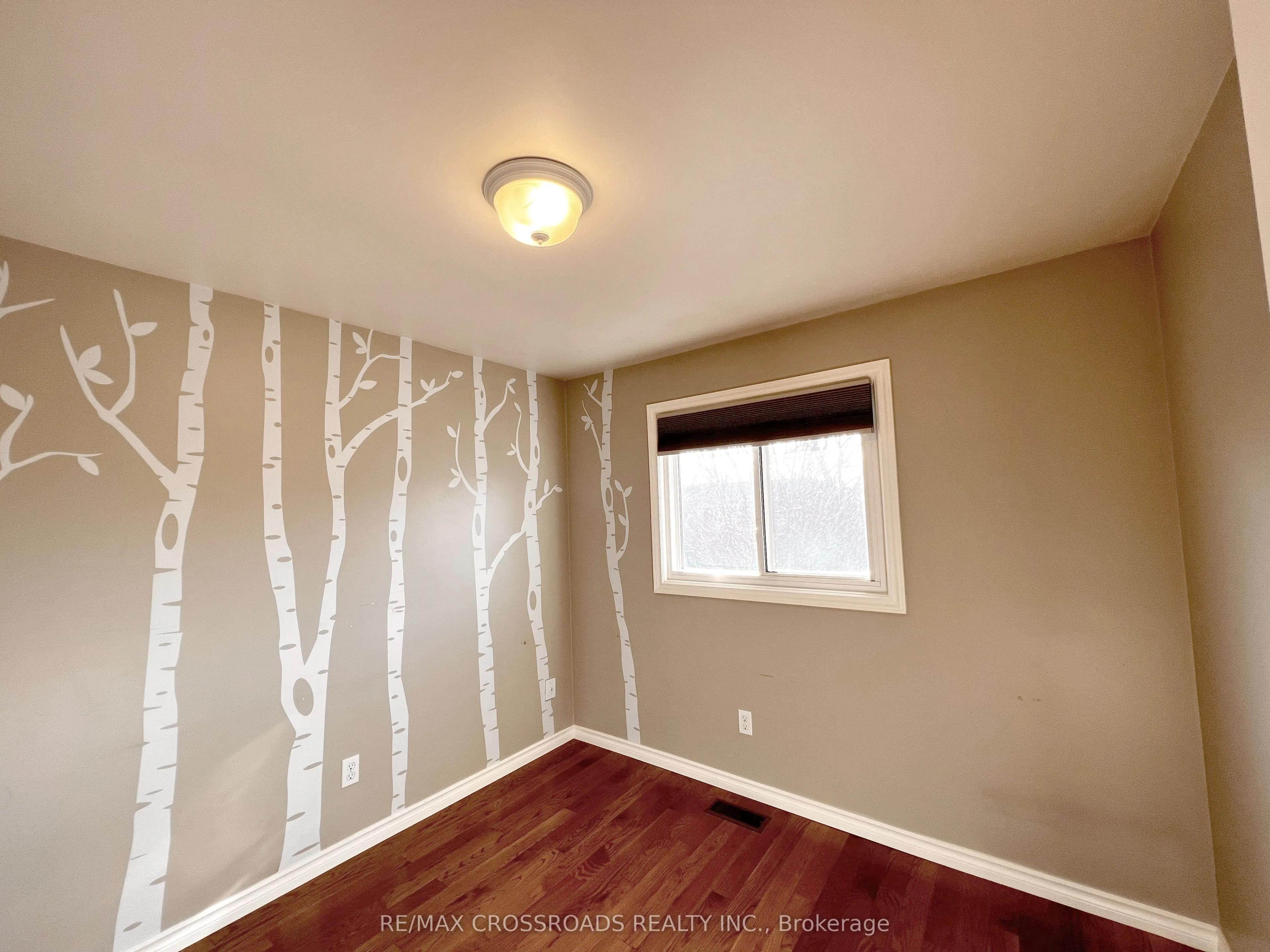 1559 Parish Lane